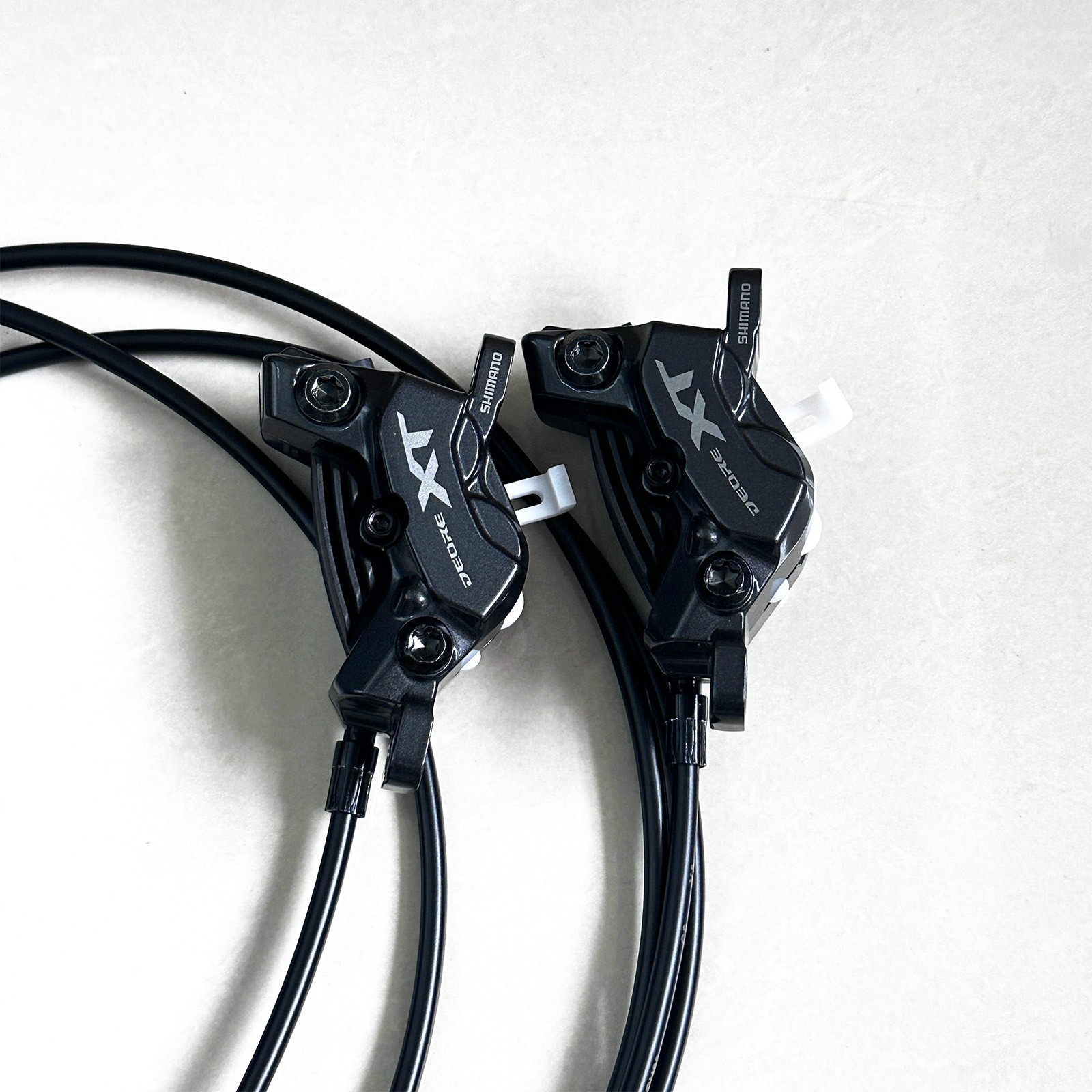 Shimano XT BL-M8200 BR-M8220 Hydraulic Disc Brake Set 4-Piston Caliper MTB Bike