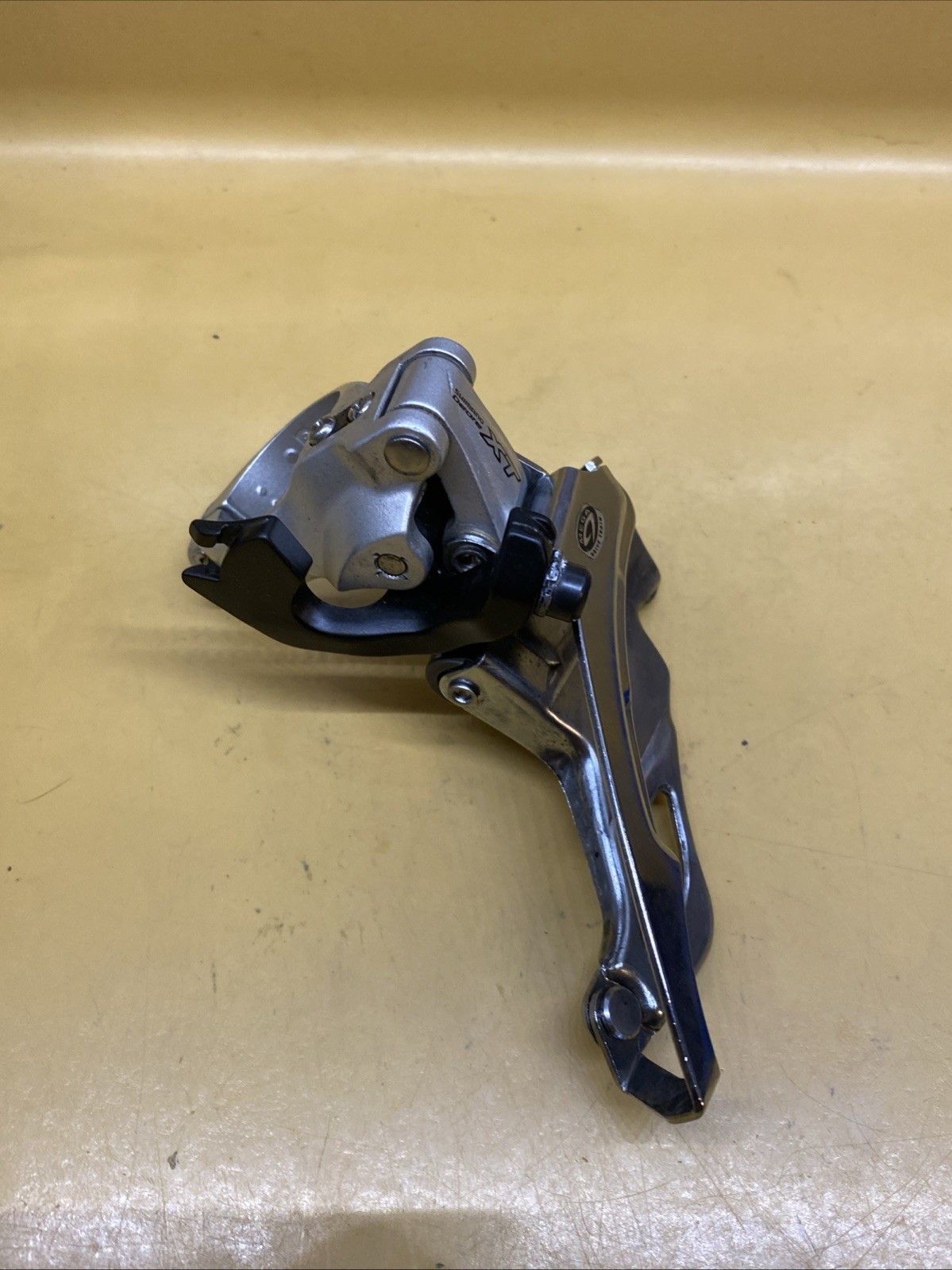 Shimano XT FD-M762 Dual Pull 34.8 High Clamp 3 x Mega 9 Speed Front Derailleur