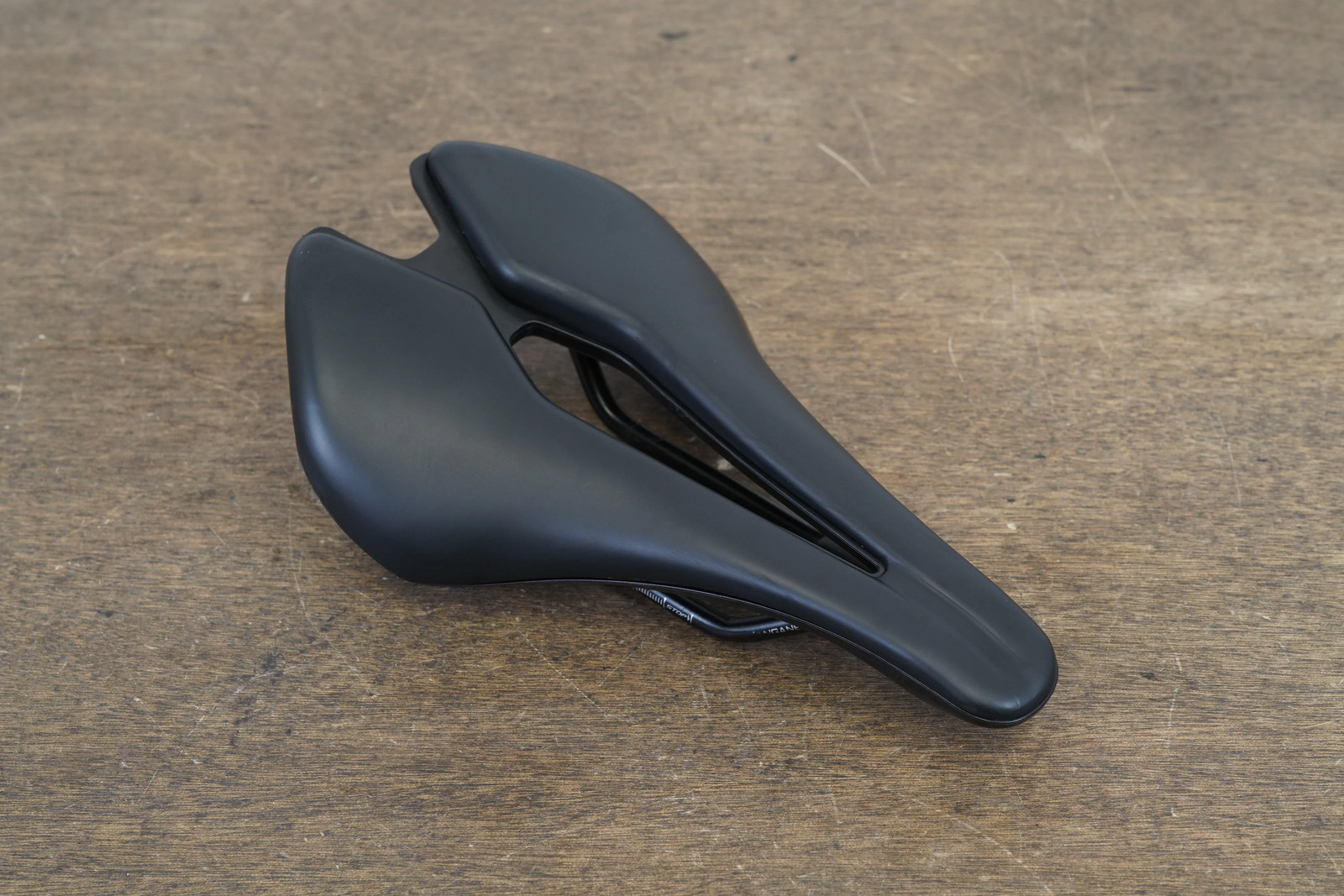 145mm Pinarello MOST Lynx Ultrafast Superflow Manganese Rail Road Saddle