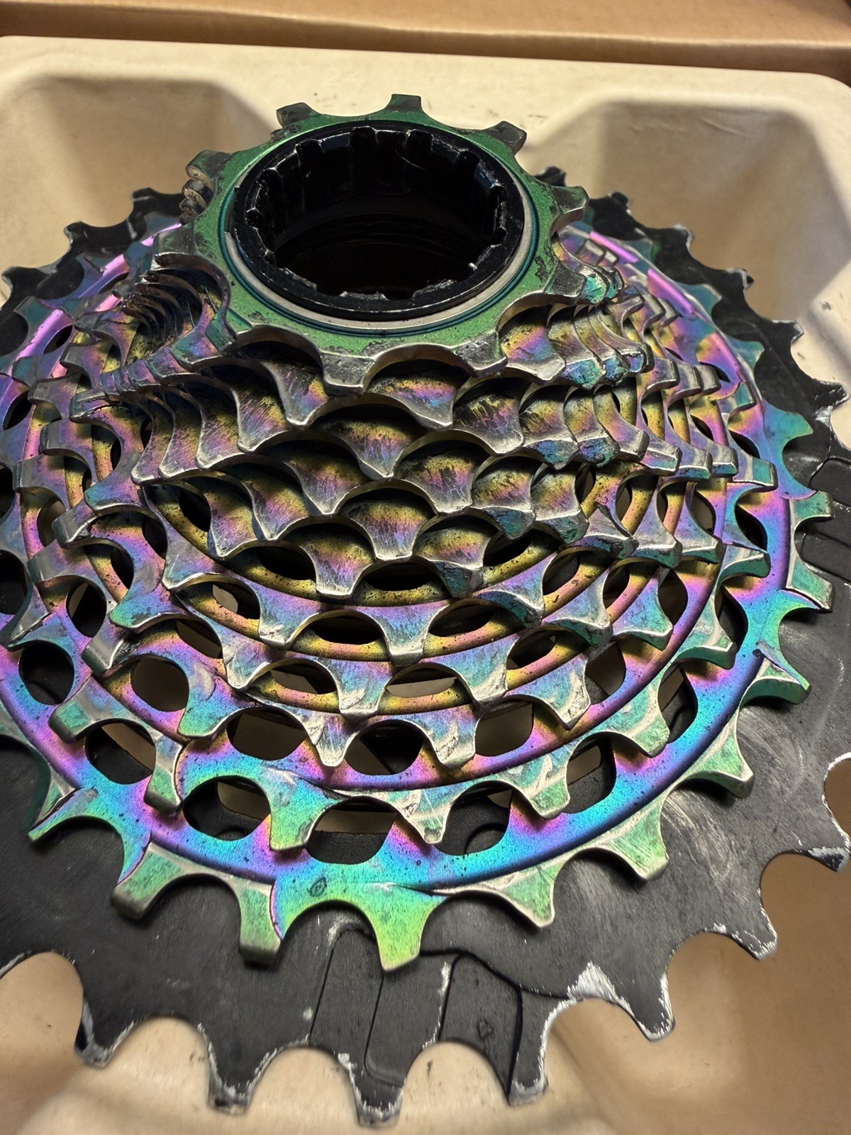 SRAM Red AXS XG-1290 10-33t D1 Rainbow 12-Speed Cassette