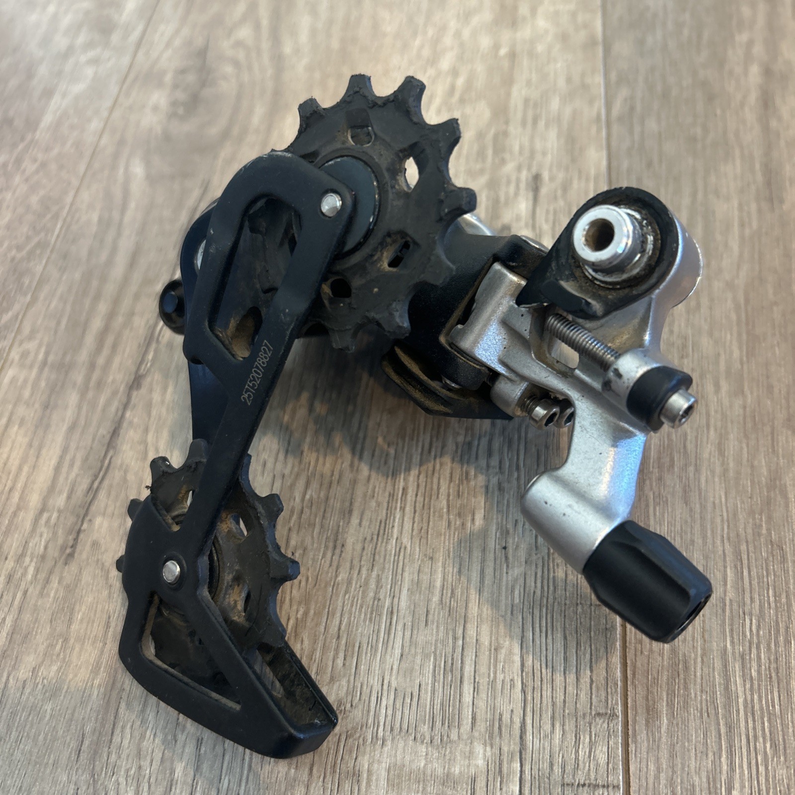 SRAM Rival 1 Rear Derailleur 11 Speed Long Cage Black/Silver 42t Max Cog Clutch
