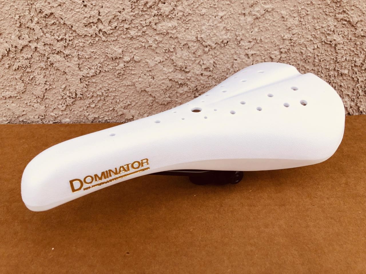 Viscount Dominator Seat Old School Bmx Hard Shell WHITE saddle Grips GT DYNO