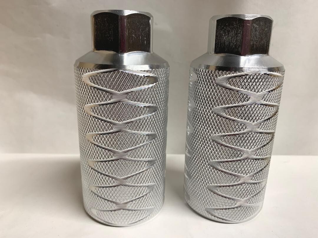 SILVER/CHROME Bicycle Alloy Front Pegs 26T x 4-1/2″ x 2″ Cruiser BMX Bikes