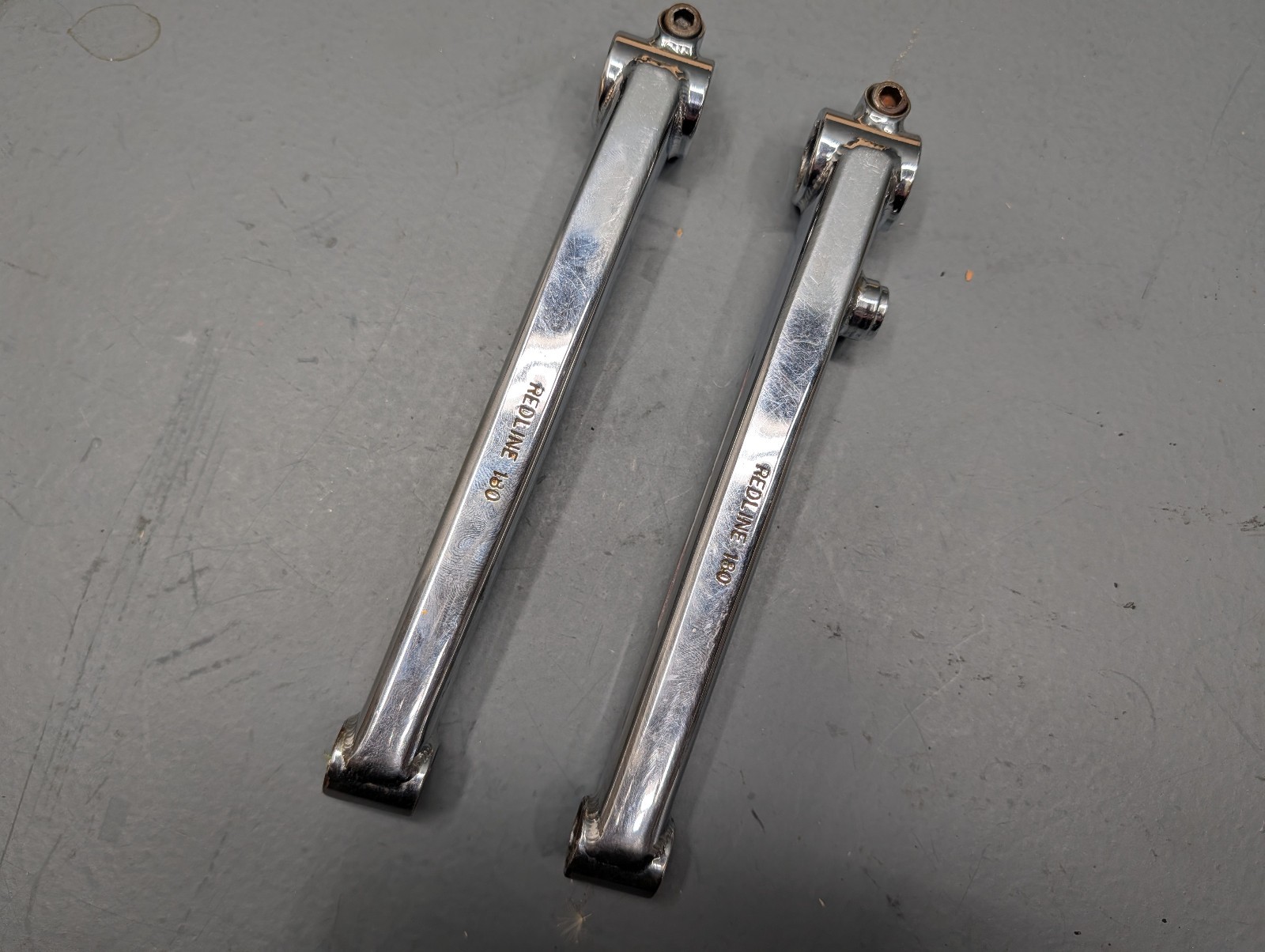 REDLINE FLIGHT 180mm Cranks with bottom bracket – Single pinch half wrap