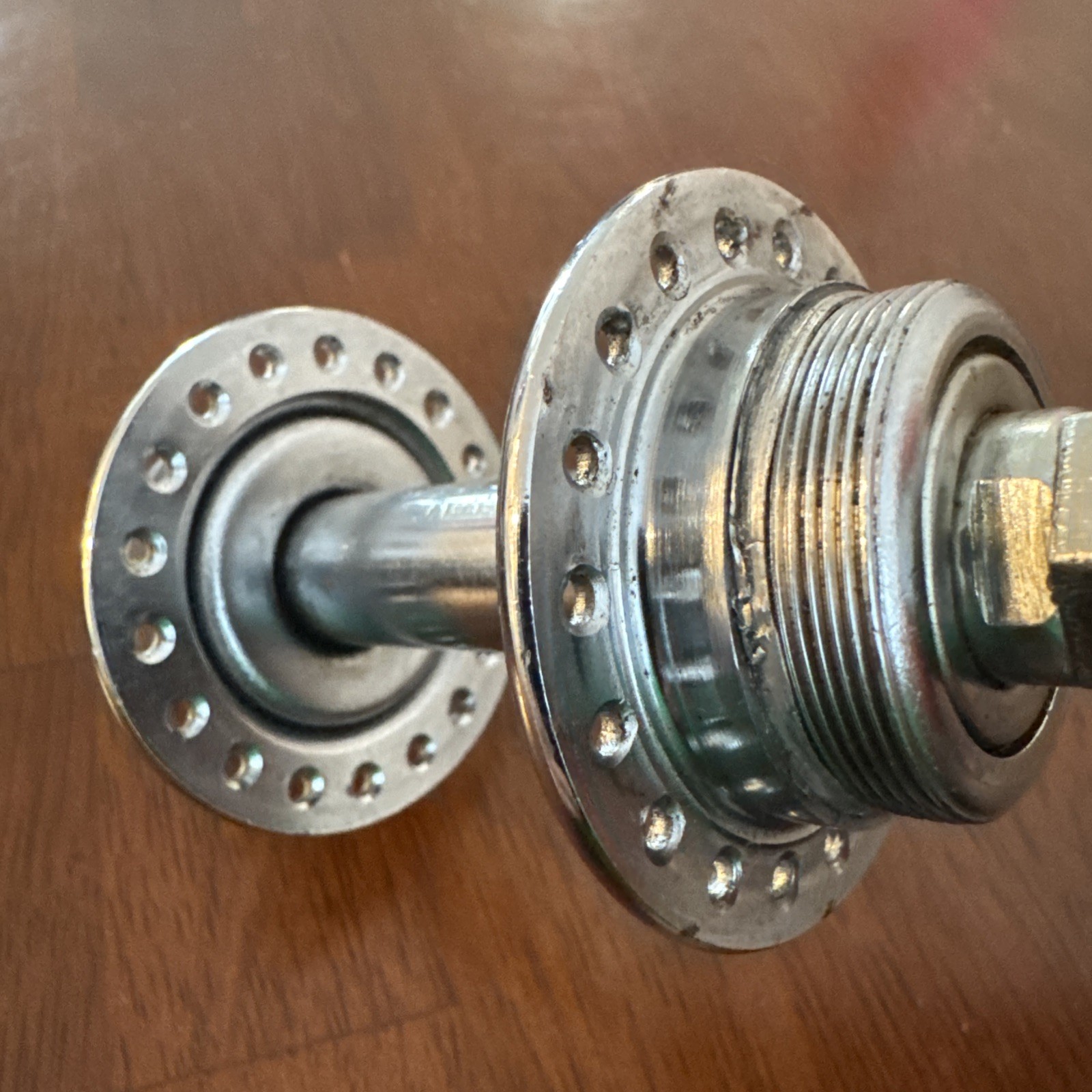 Vintage Sunshine Threaded Bolt On Rear Hub 36 Hole 126mm Freewheel