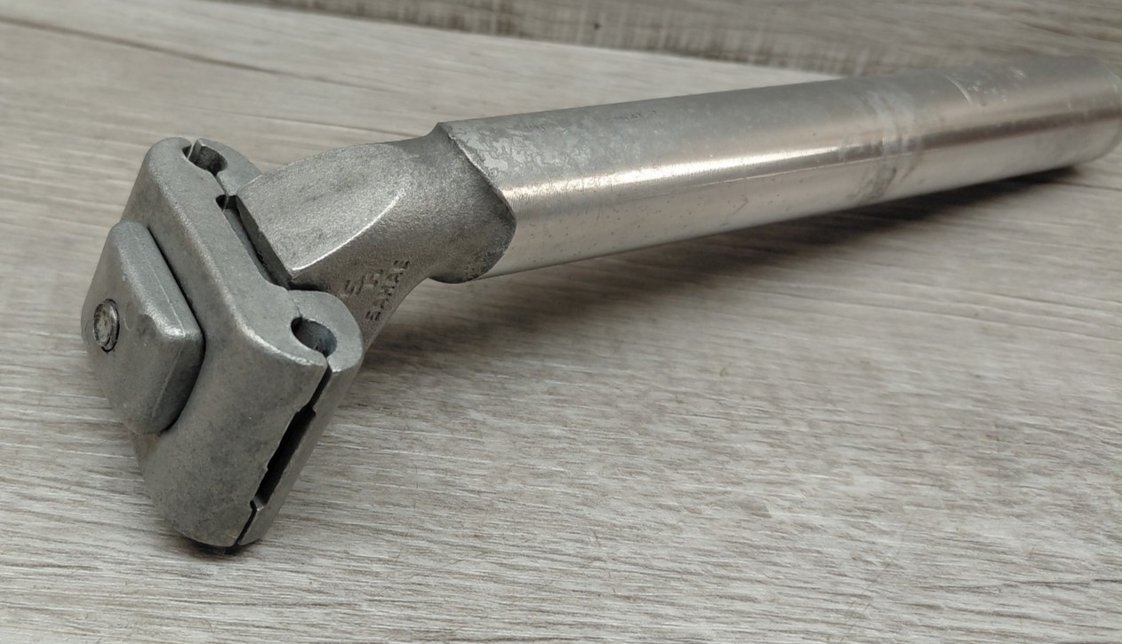 Vintage Sakae SR 1- Bolt Alloy Seatpost 27.2 mm Silver Road , Touring Bike