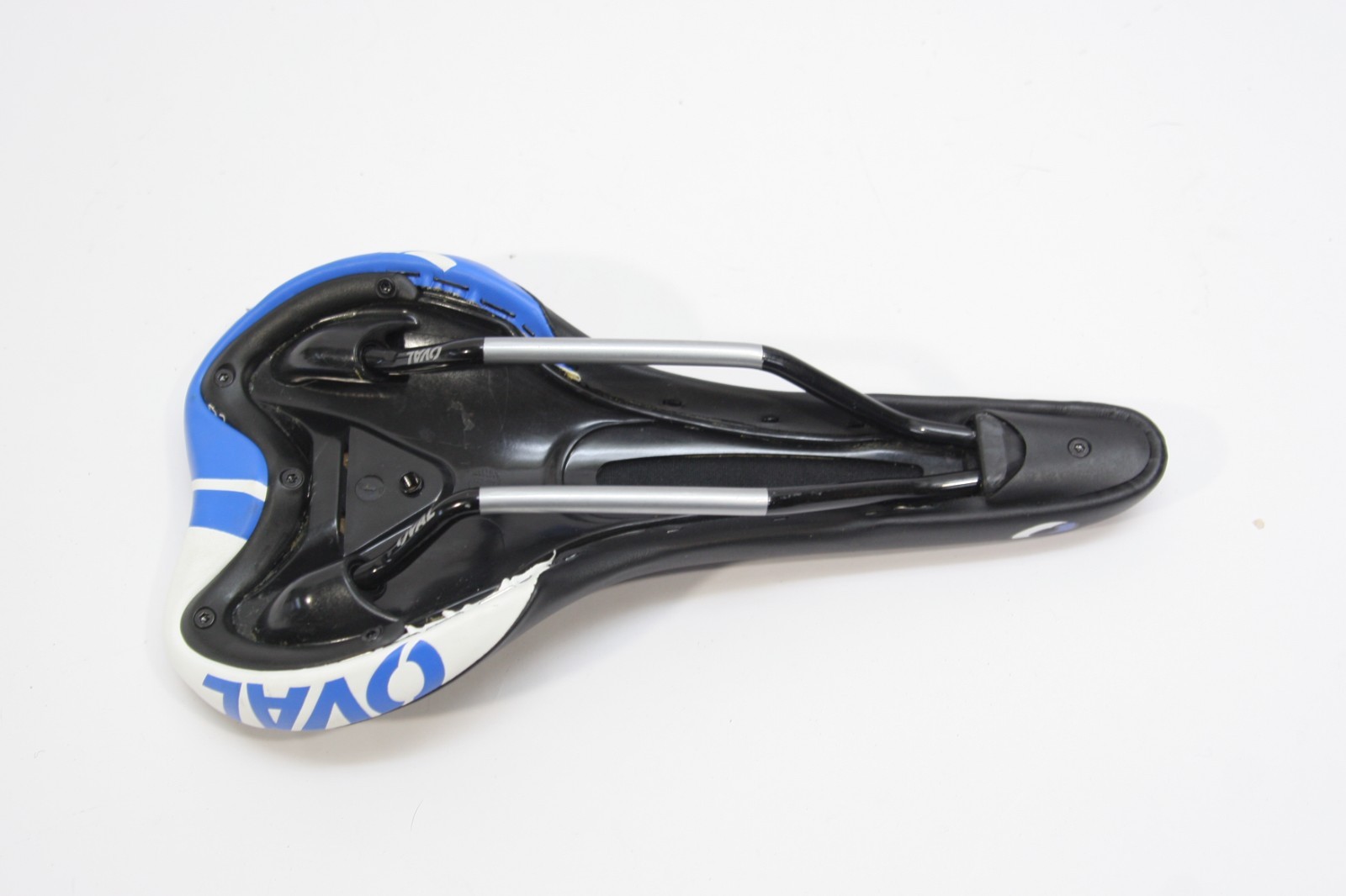 Oval Concepts 300 Saddle 140 x 275 mm Road/MTB w/Relief Zone Blk/Blu OB