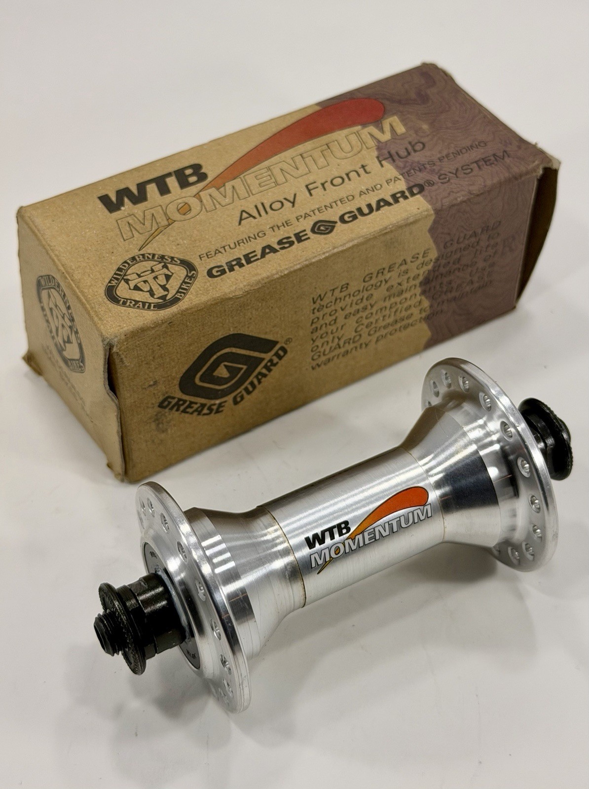NOS WTB Momentum Grease Guard Front QR 9×100 32H Hub Silver Sealed Cartridge