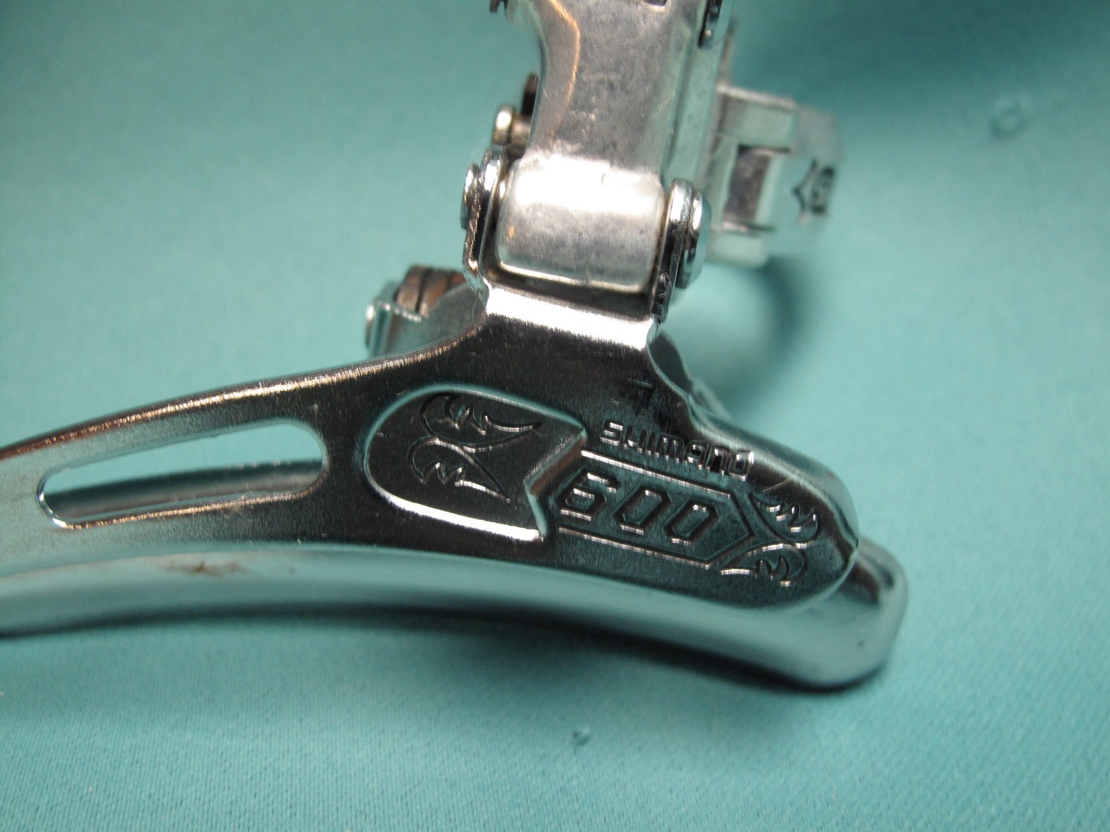 Shimano 600 Arabesque Front Derailleur 28.6mm Clamp Double