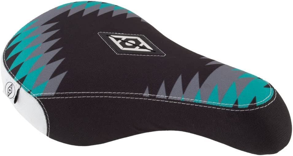 Alienation Saddle an Mx Pivotal Thunderbird Turq