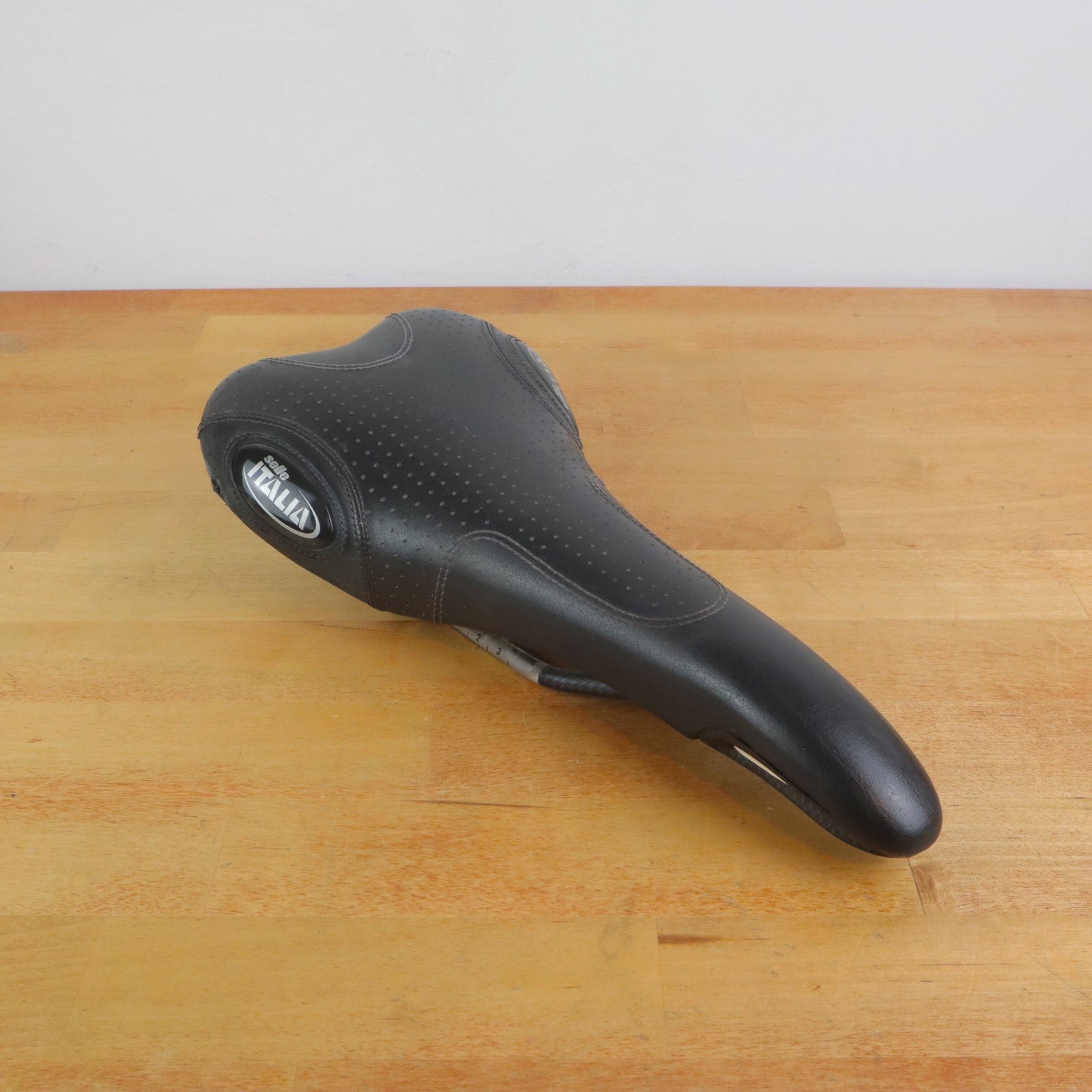 Selle Italia 134mm Wide Titanium Rail Road Bike Saddle