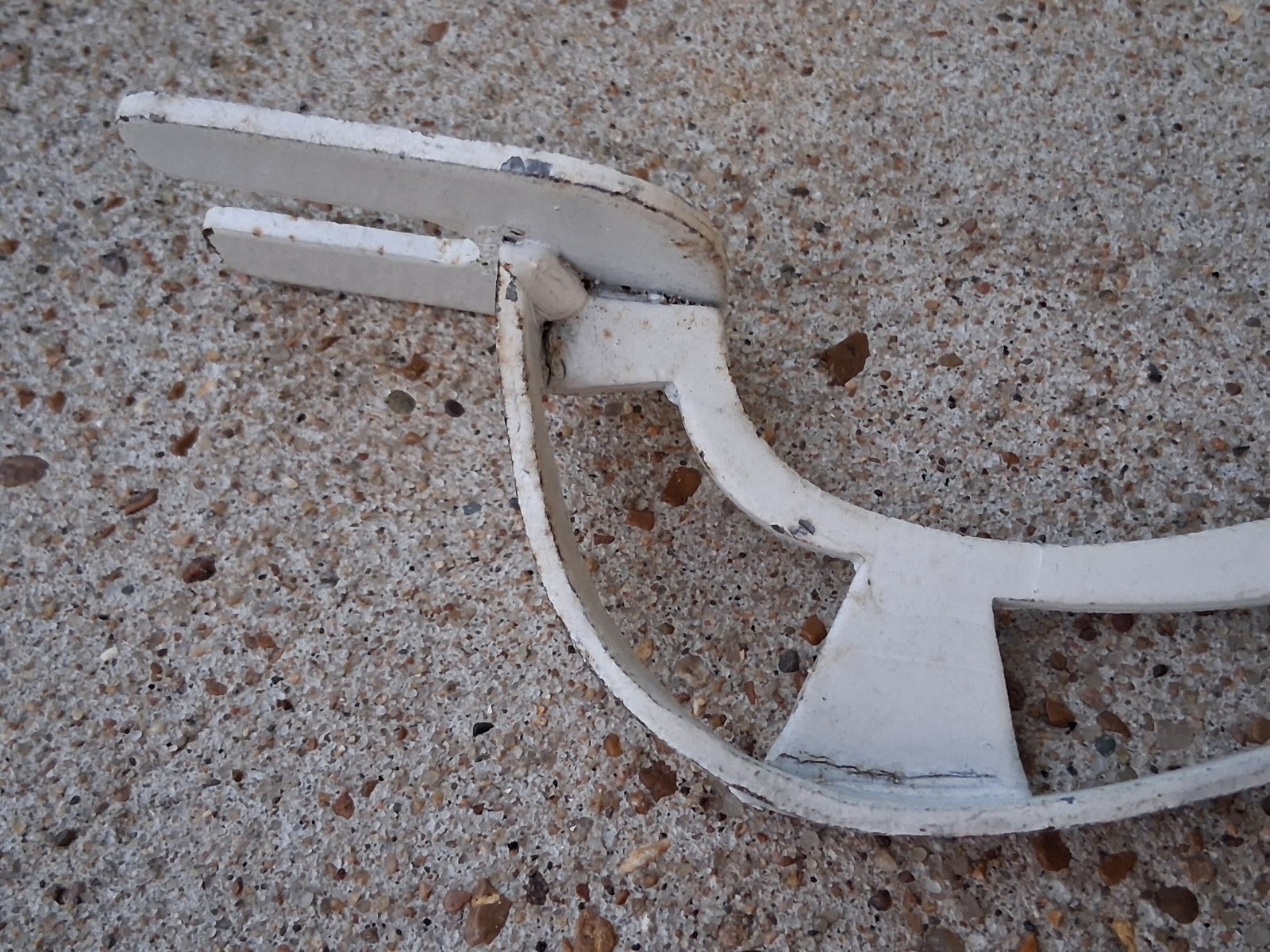 1- Single NOS Old School BMX rear frame stand curved design foot peg Left Side