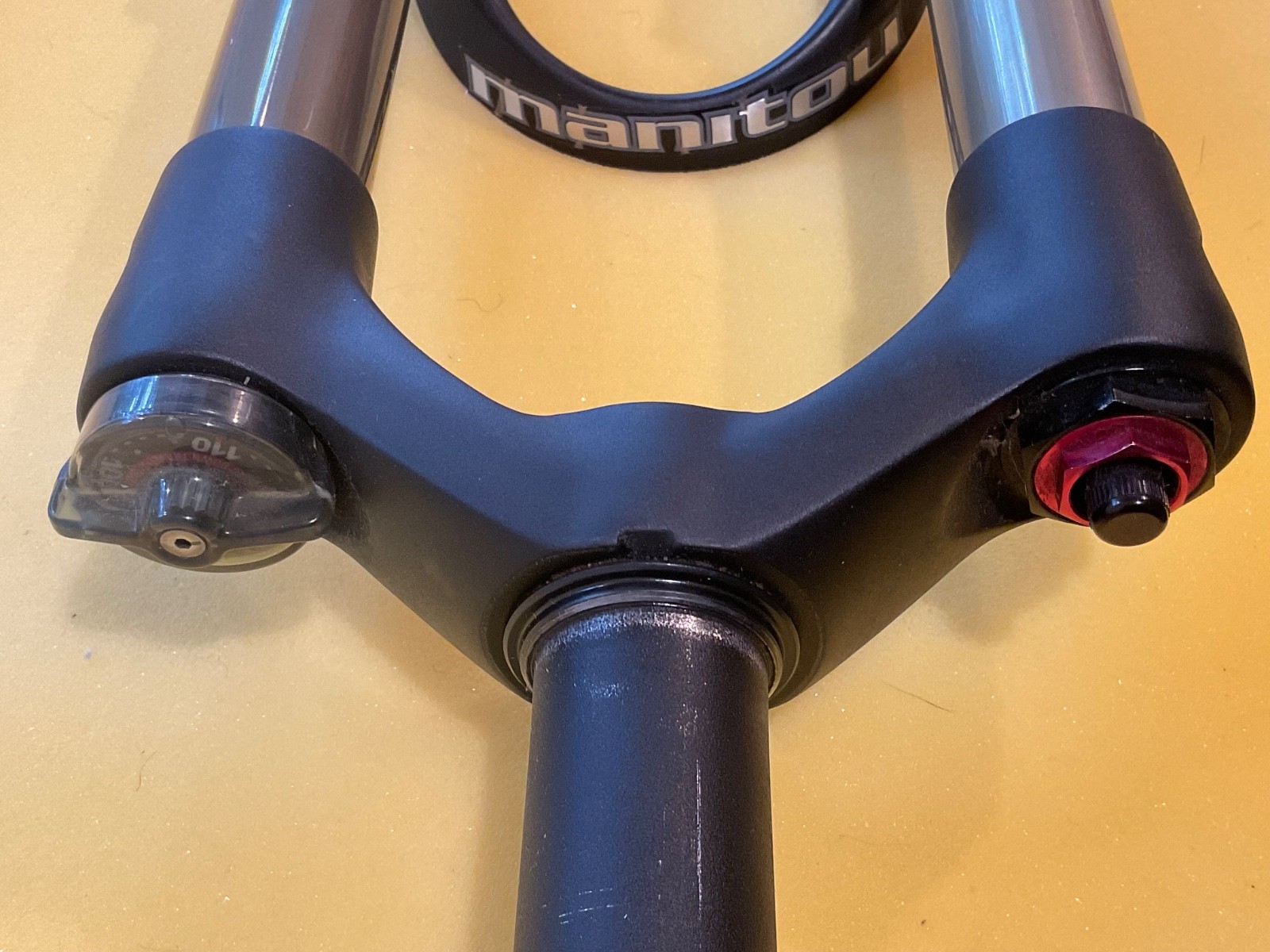 Manitou Minute SPV RT Fork 26” 1-1/8” Disc QR 90-120mm Broken Rebound Part