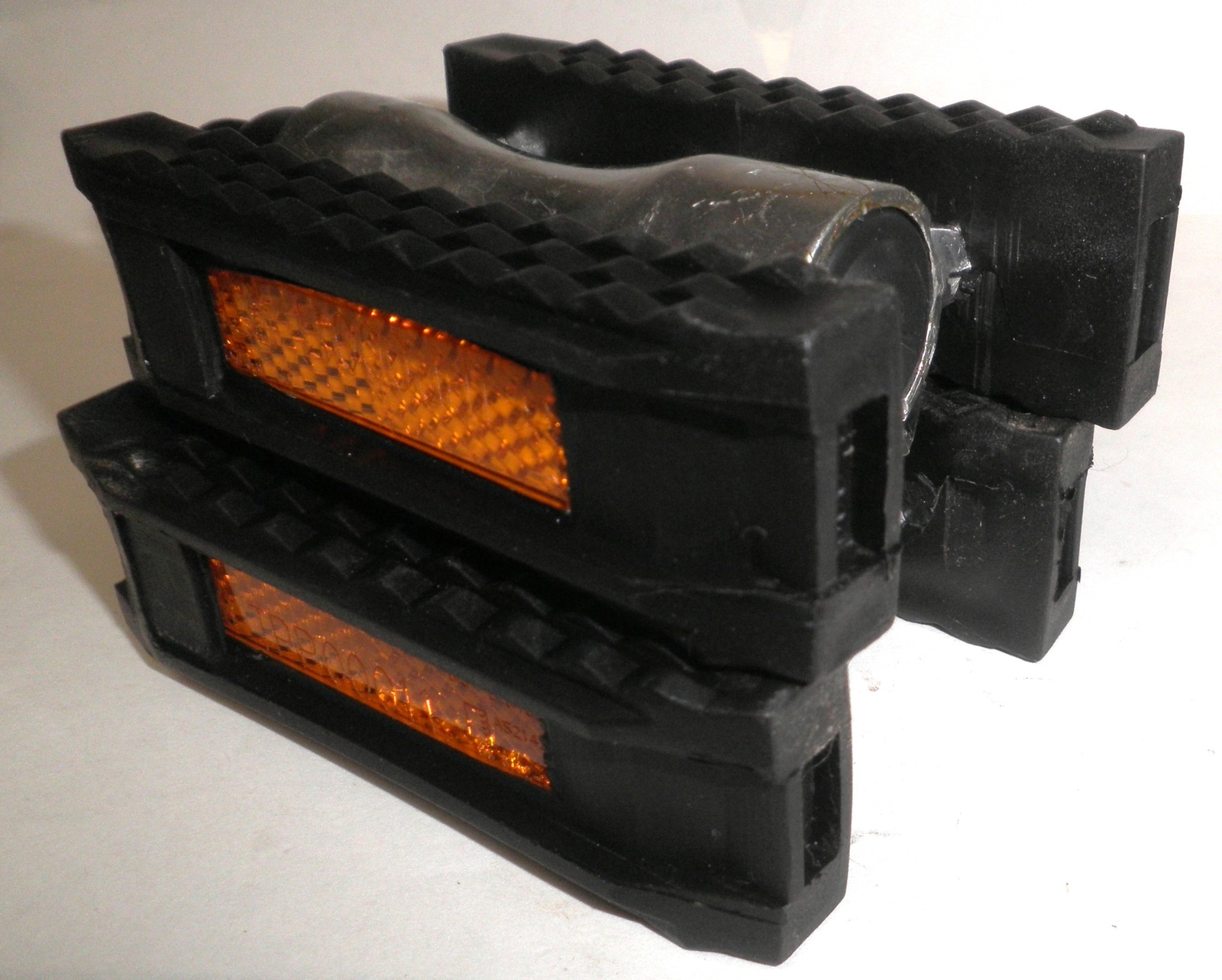 FP BLACK PLASTIC/STEEL BICYCLE PEDALS 9/16″ W/REFLECTOR BIKE PARTS 178