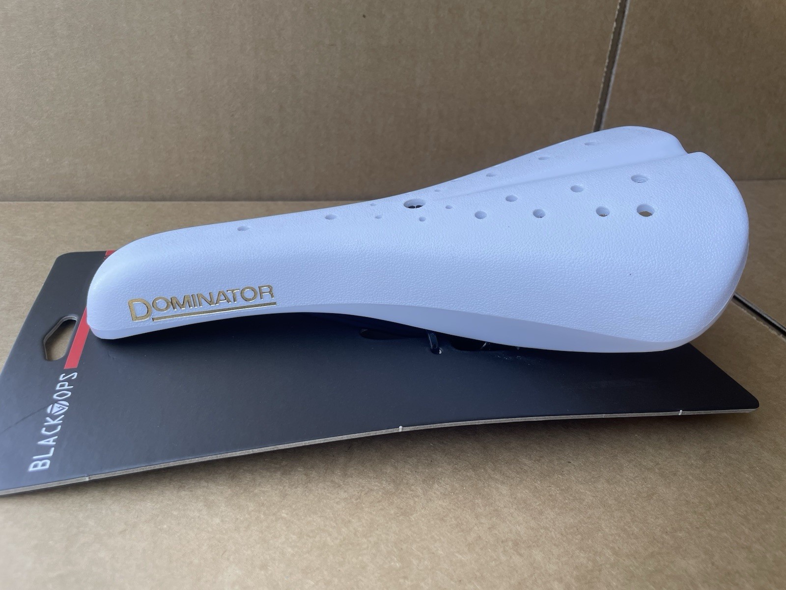 Viscount Dominator BMX Bicycle Seat Old School Hard Shell saddle GT Dyno WHITE