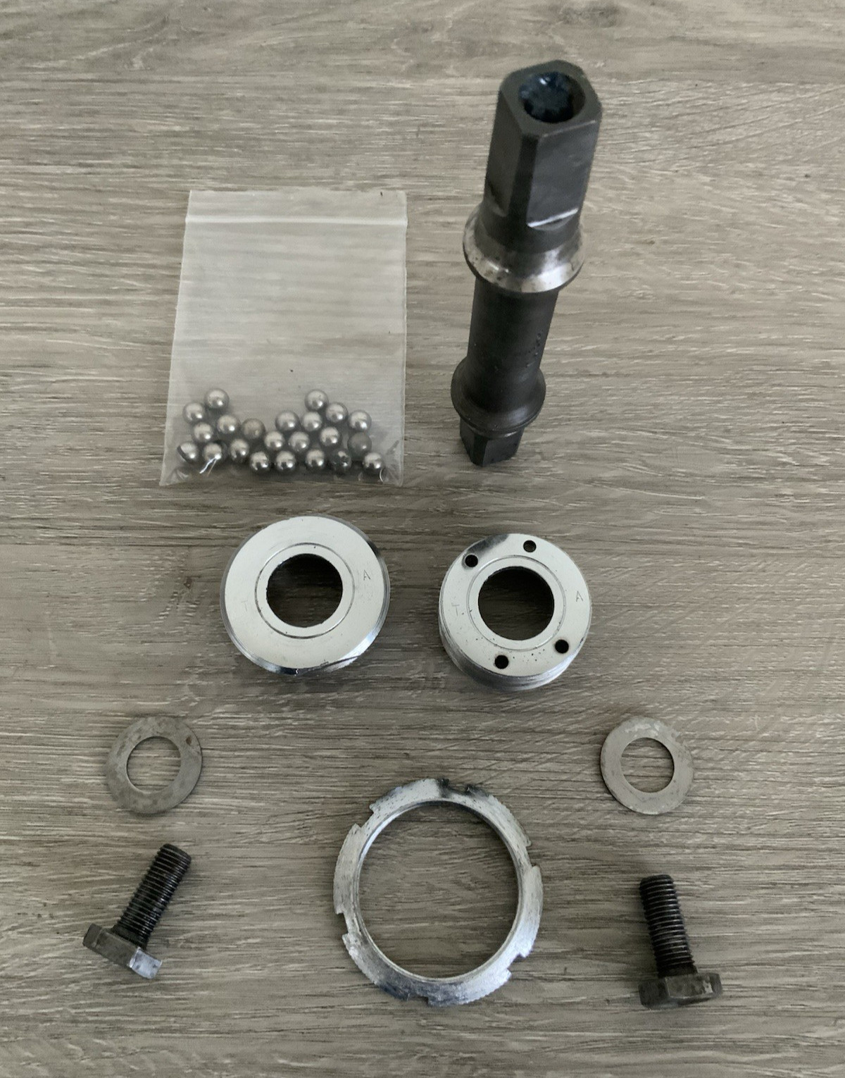 SPECIALITES TA BOTTOM BRACKET BRITISH THREADED 68-114 MM