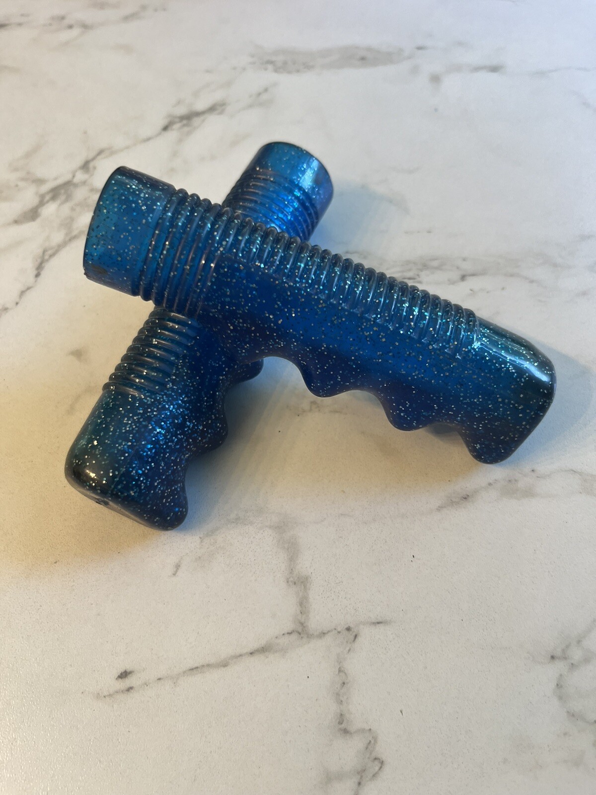 1-PAIR 1960s-70s VINTAGE BLUE METAL FLAKE STINGRAY BICYCLE HANDGRIPS SCHWIN STYL