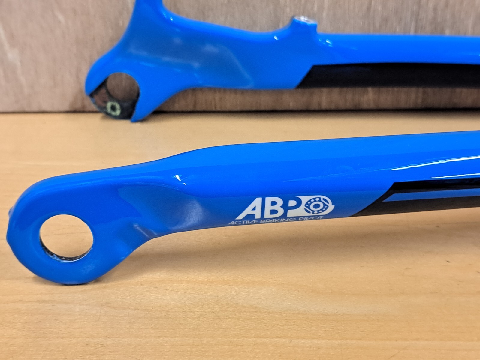 Trek Fuel EX 9.8 26″ Seat Stay Assembly / Blue / Disc Only / NOS / Carbon / 2014