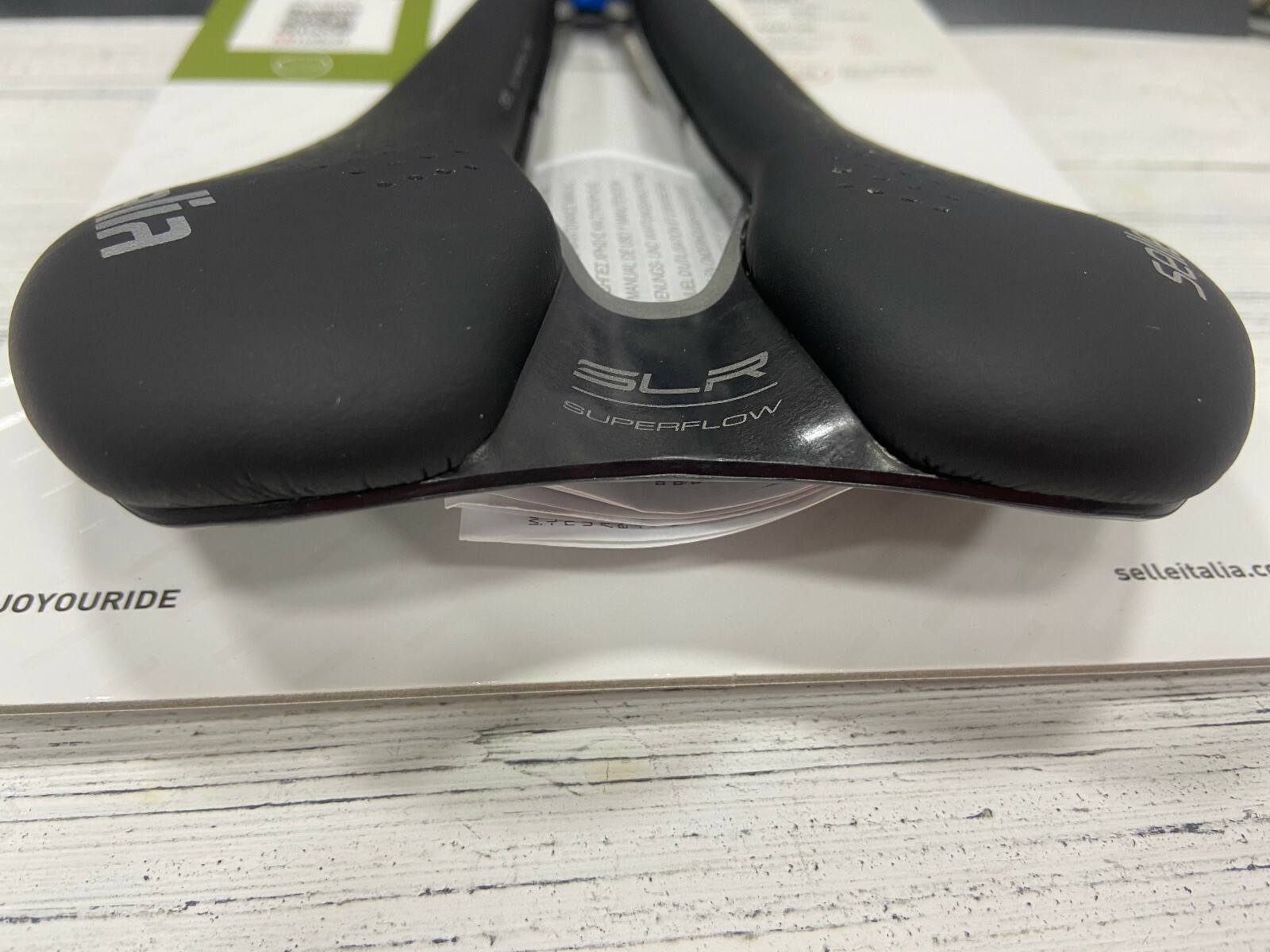 Selle Italia MAX SLR Boost Gel Superflow 155x248mm TI316 Rail Road Saddle