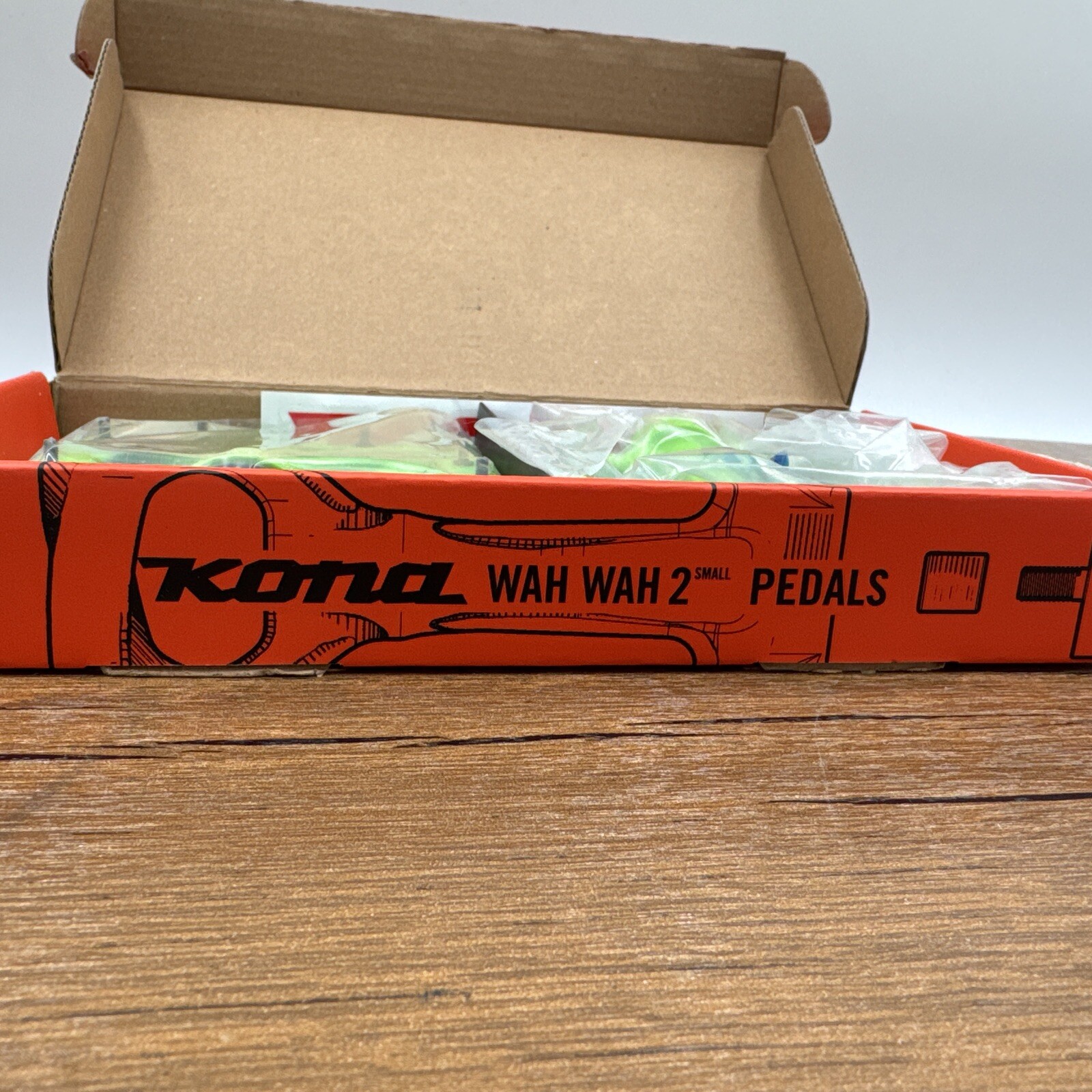 2020 Kona Wah Wah 2 Composite Pedals SMALL, Slime Green