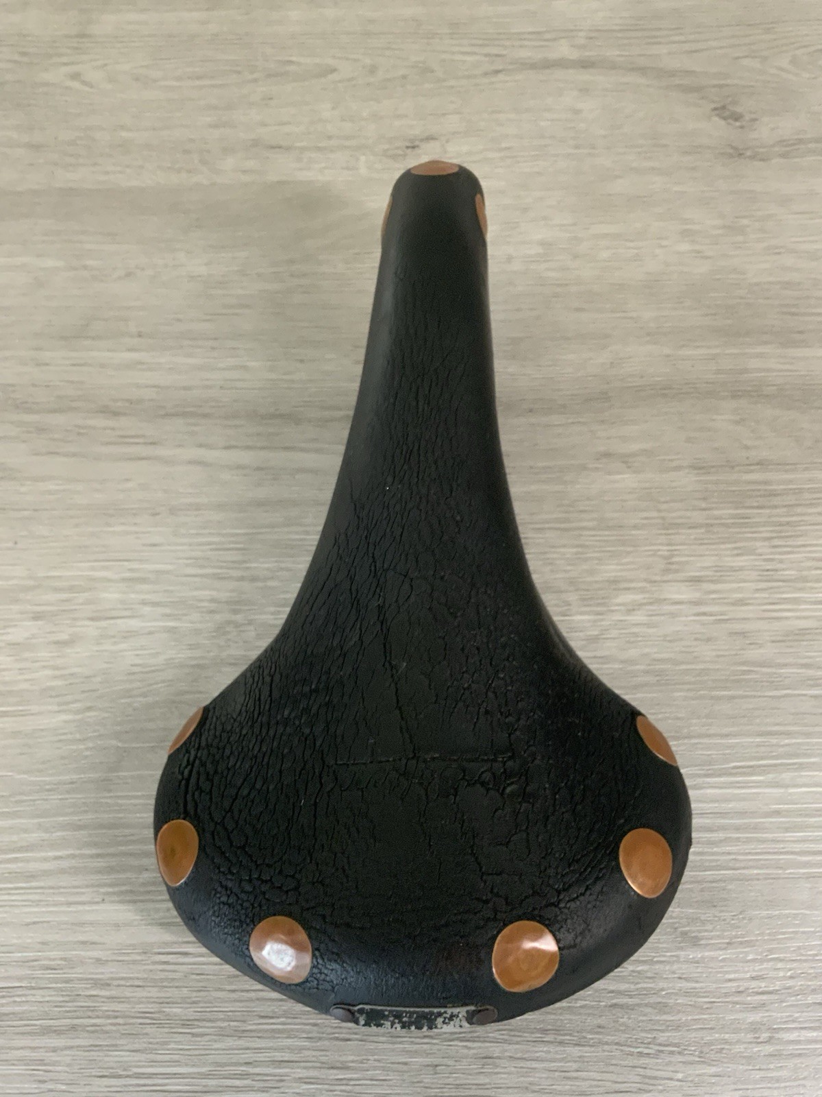 BROOKS PROFESSIONAL SADDLE 572 GRAM BLACK SUEDE LEATHER 153 MM X 275 MM