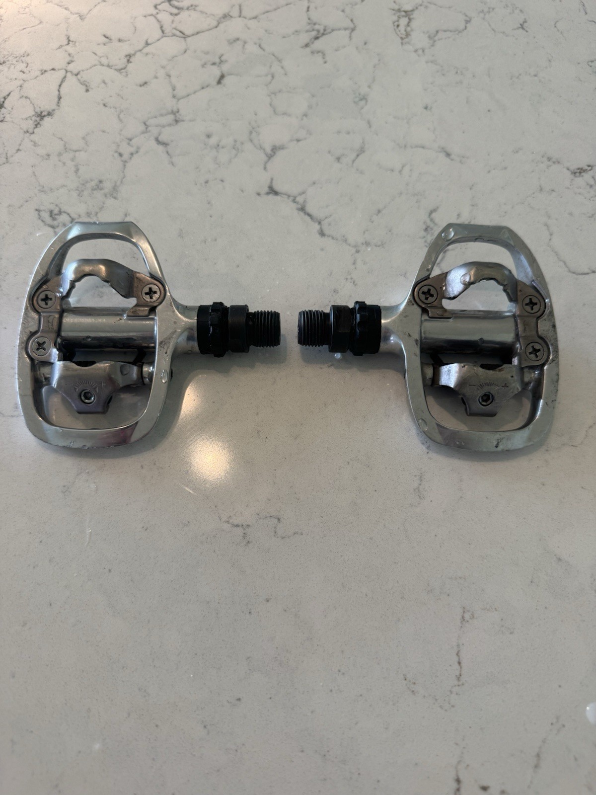 Shimano PD-A520 Silver SPD Clipless Mountain Bike Pedals Road, Gravel, EUC