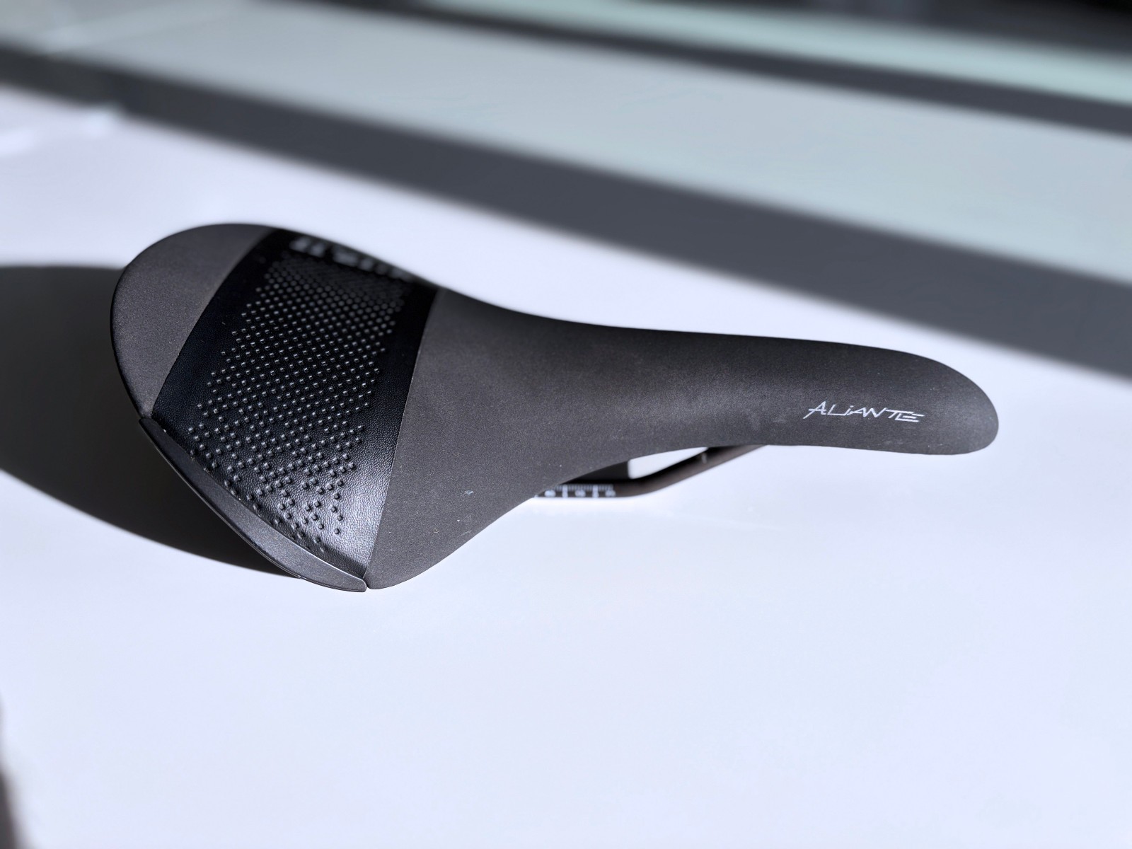 Fizik Aliante Saddle