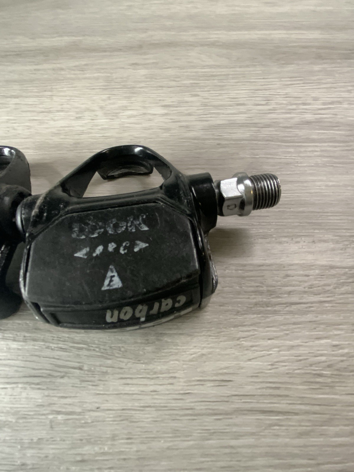 LOOK CARBON PRO CLIPLESS PEDALS NO CLEATS BLACK 432 GRAMS