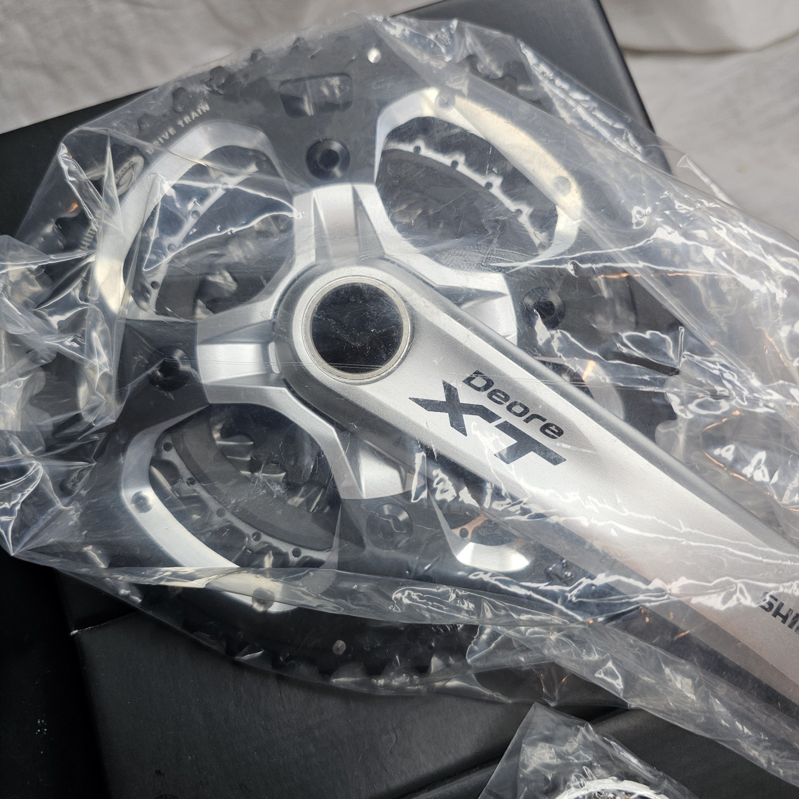 Shimano Deore XT M770 Triple Chainset FC-M770 44-32-22 175 M775 BNIB *NOS/NEW*