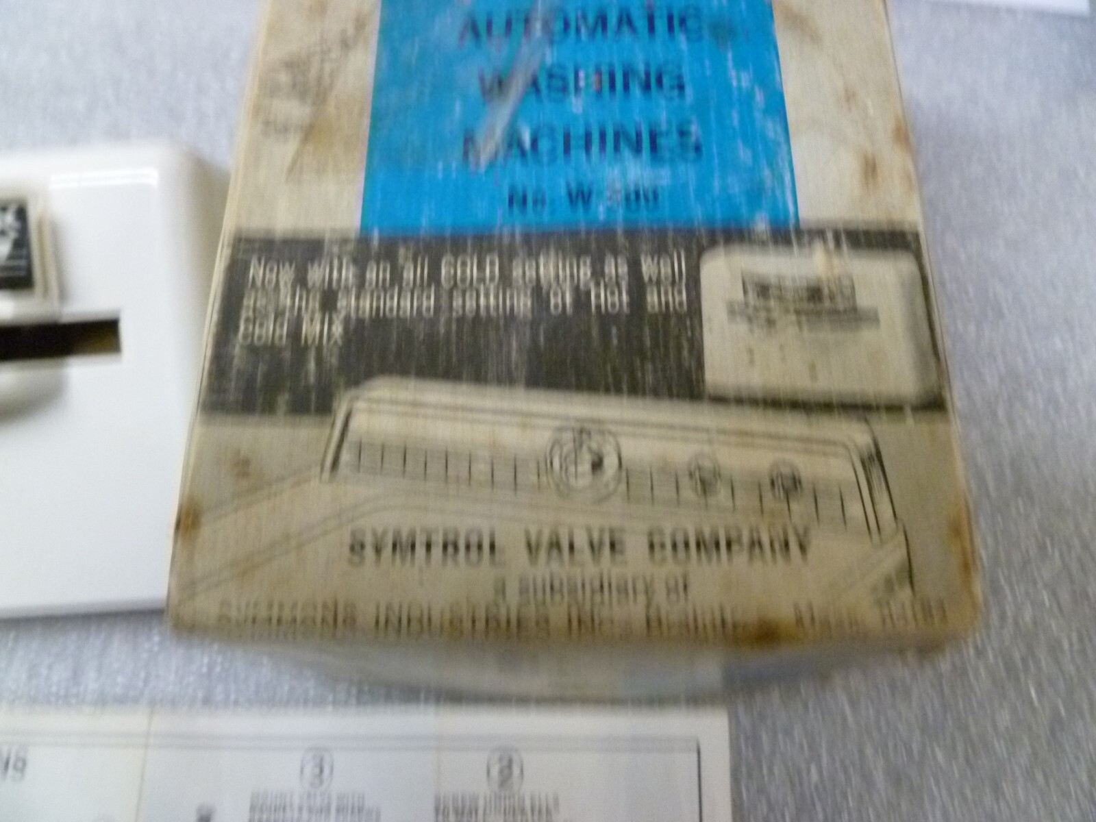 vintage cold cycle valve symtrol valve company**** #216