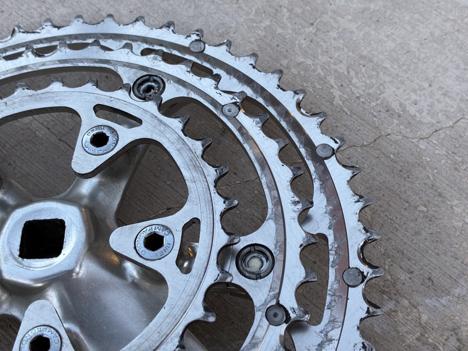 Campagnolo Italy Racing T 9-Speed Triple Crankset | 170 mm / 52/42/30T / VGC