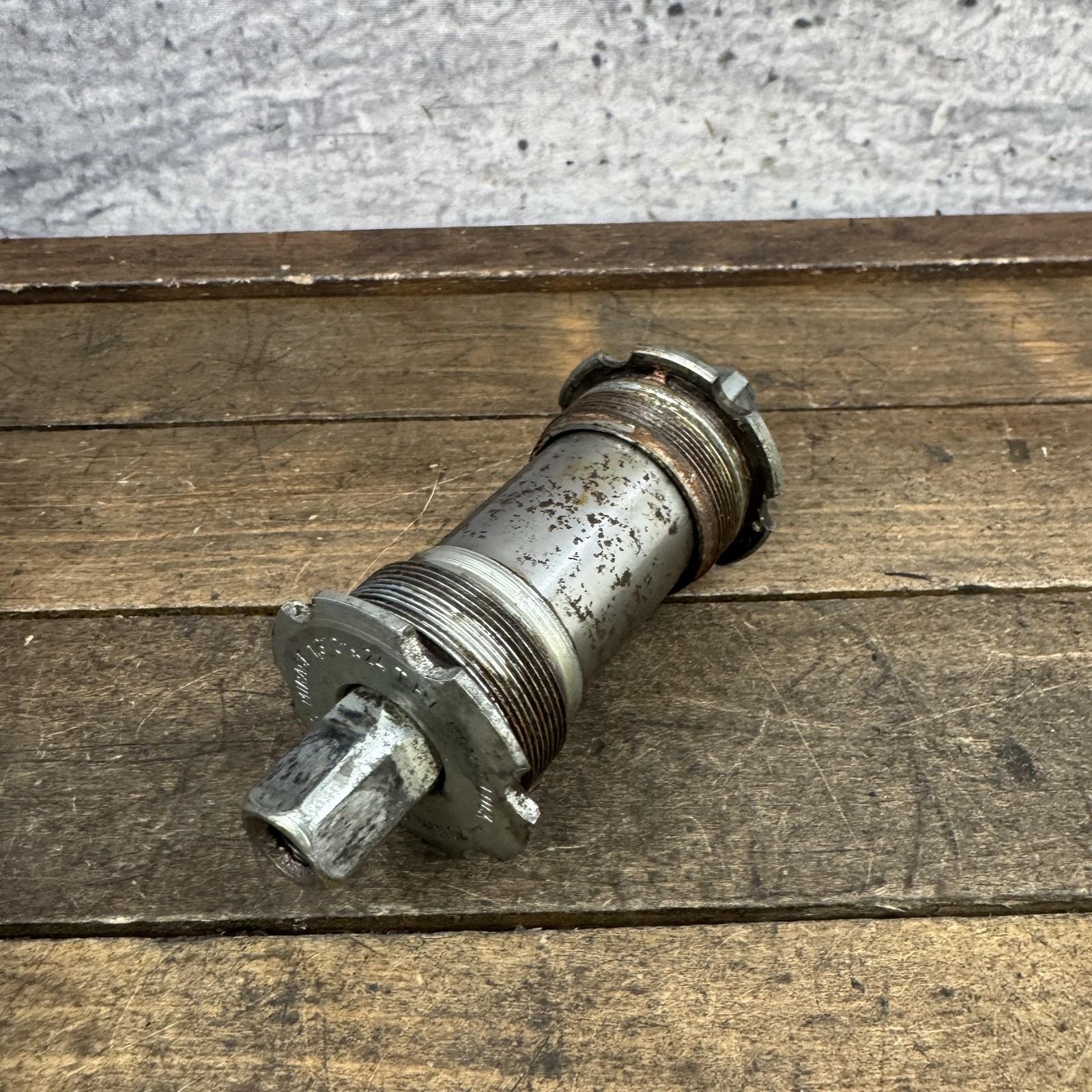 Vintage Campagnolo Mirage Bottom Bracket 68mm 111mm 1.370×24 BSA ISO English