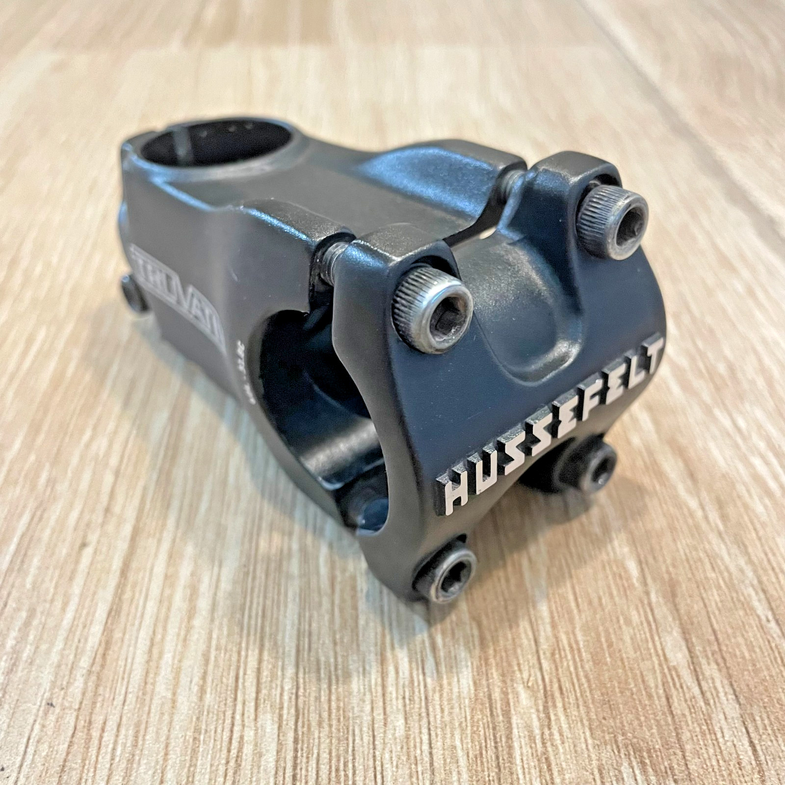 TruVativ Hussefelt Stem 60mm Stem Length 31.8mm Bar Clamp 1 1/8″ Steerer Black