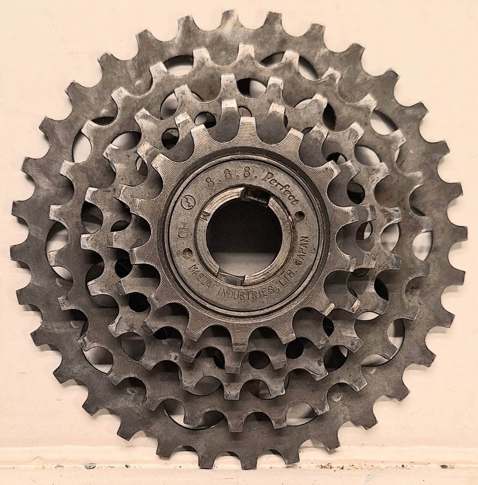 Vintage SunTour Perfect 5-Speed Freewheel METRIC 34×1.00 French Thread 32t 32-14