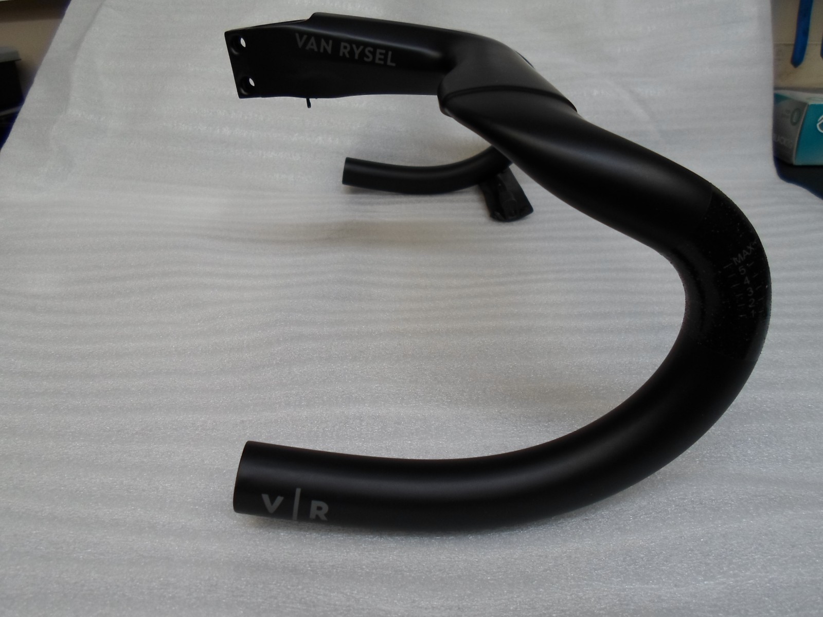Deda Handlebar made for Van Rysel 38cm x 100mm Carbon Integrated 268g