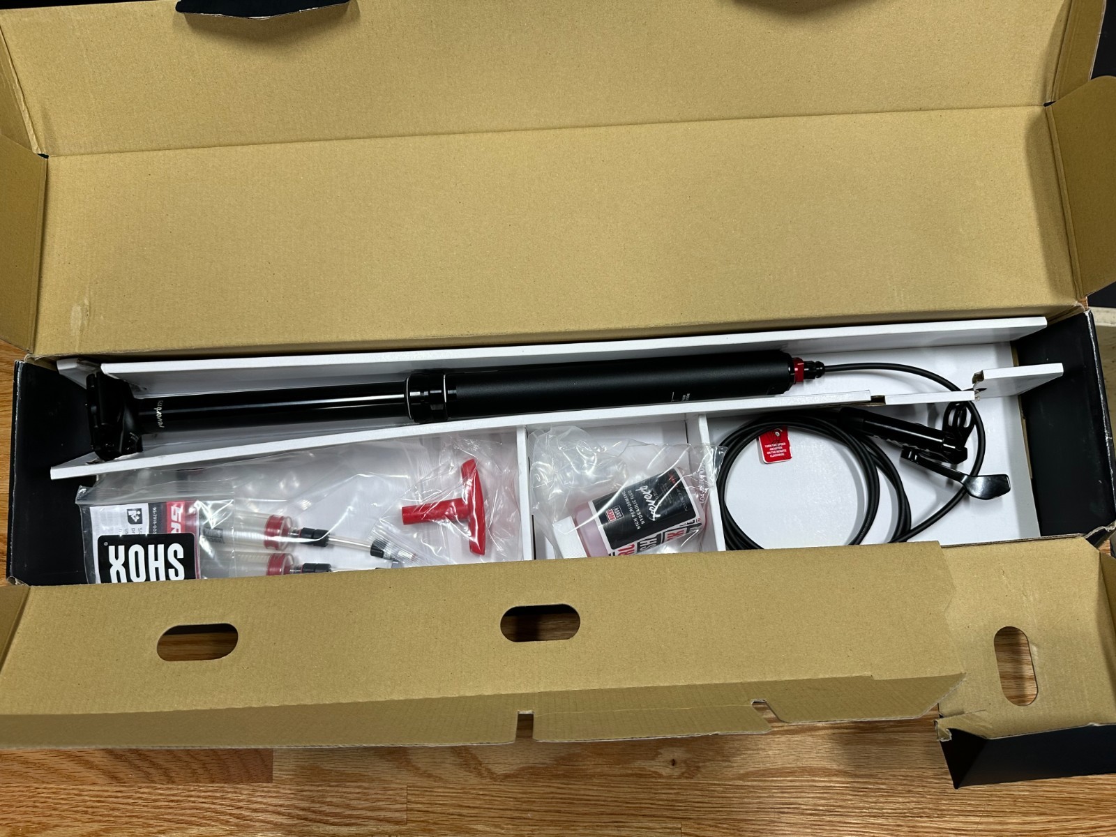 RockShox Reverb Stealth dropper seatpost 200mm travel 30.9 retail $400 #185c
