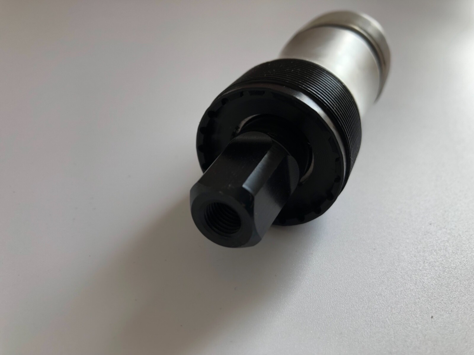 REAL DESIGN MTB MOUNTAIN BIKE BOTTOM BRACKET 68 x 113 68MM x 113MM NOS MADE USA
