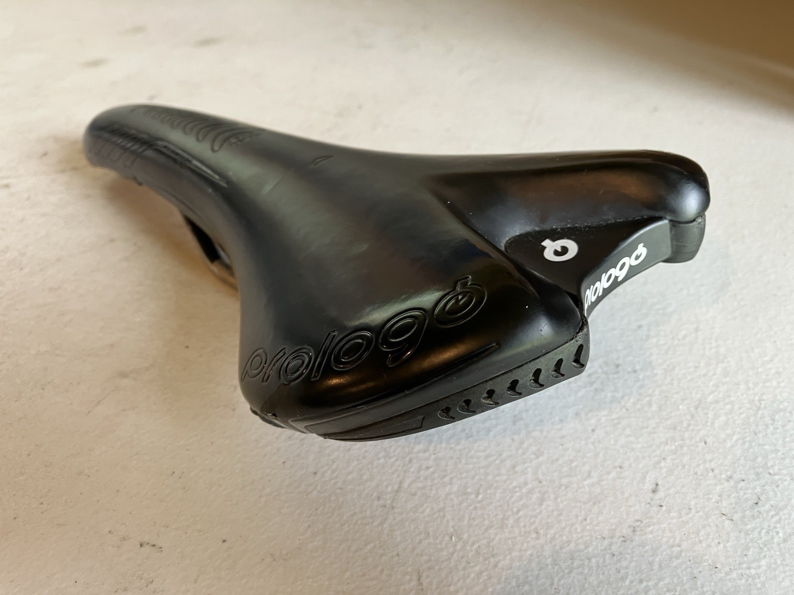 Prologo Scratch Pro Ti Solid Rails Composite Bicycle Saddle Super Light 265 grms