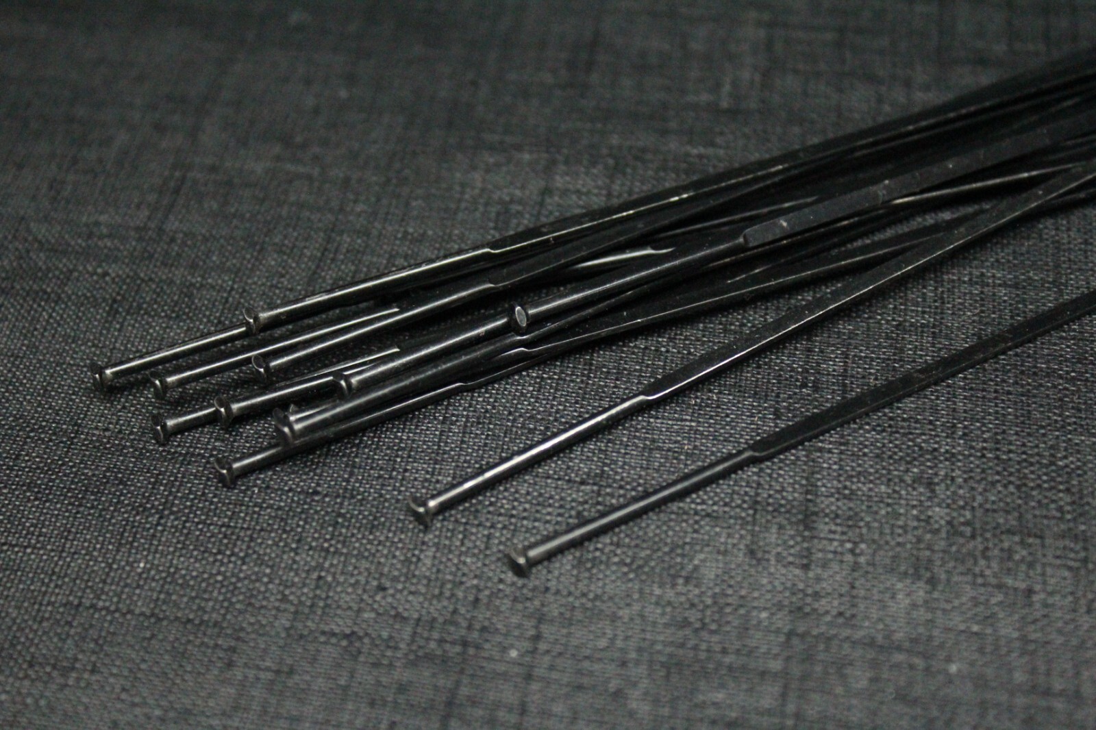2 -SHIMANO Dura-Ace -277mm bladed spokes w/ Nipples. 277 mm from END to END.