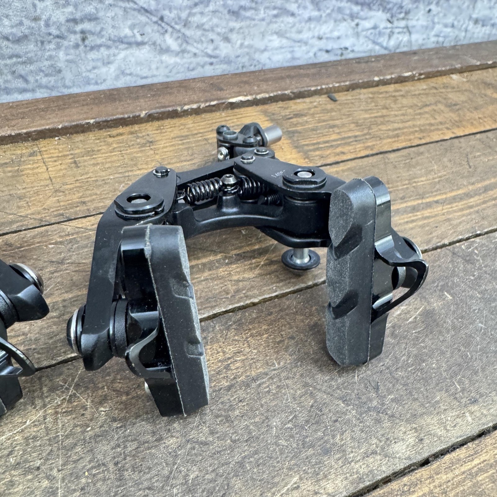 Bontrager Direct Mount Brake Caliper Set F/R Road Bike Black Aero TT Tri