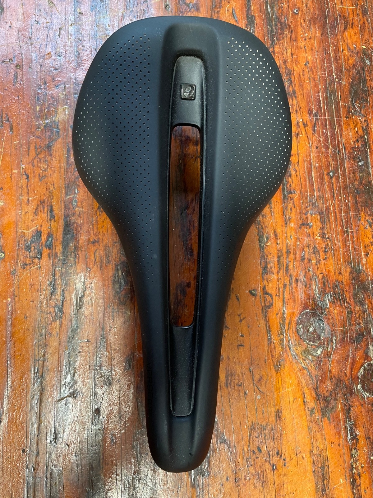 Bontrager Verse Comp, 145 mm with steel rails