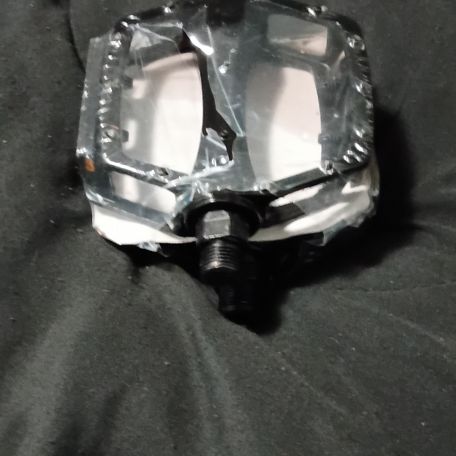 Black/Clear Plastic Flat Platform Bicycle Pedals 9/16 in with Reflectors