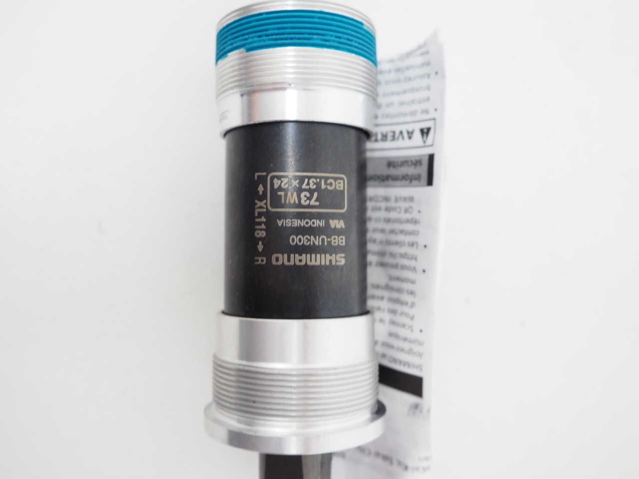 New! Shimano BB-UN300 English 73 x 118mm Bottom Bracket Square Taper JIS