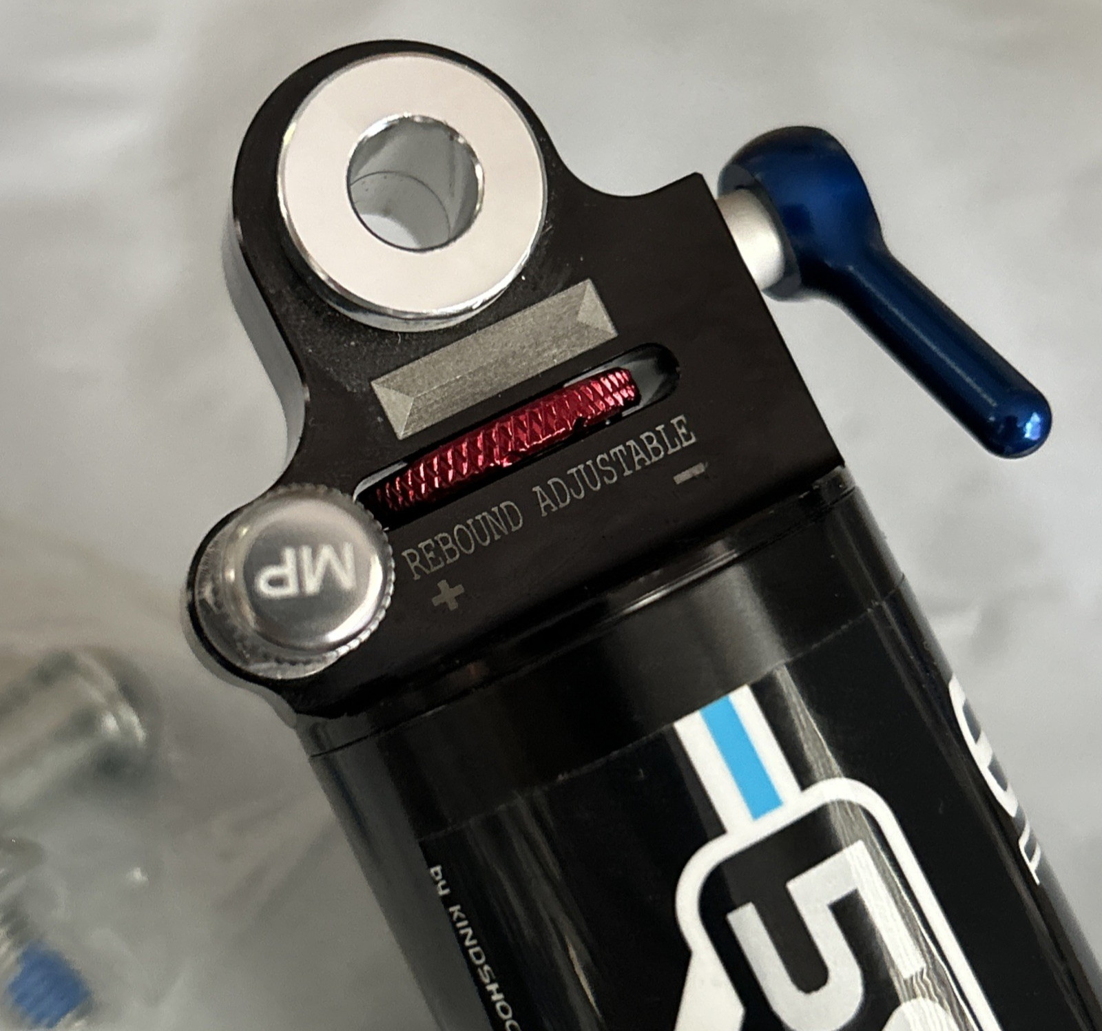 KIND SHOCK EXAForm 588RL Dual Air Rear Shock with Lockout, 165X38mm