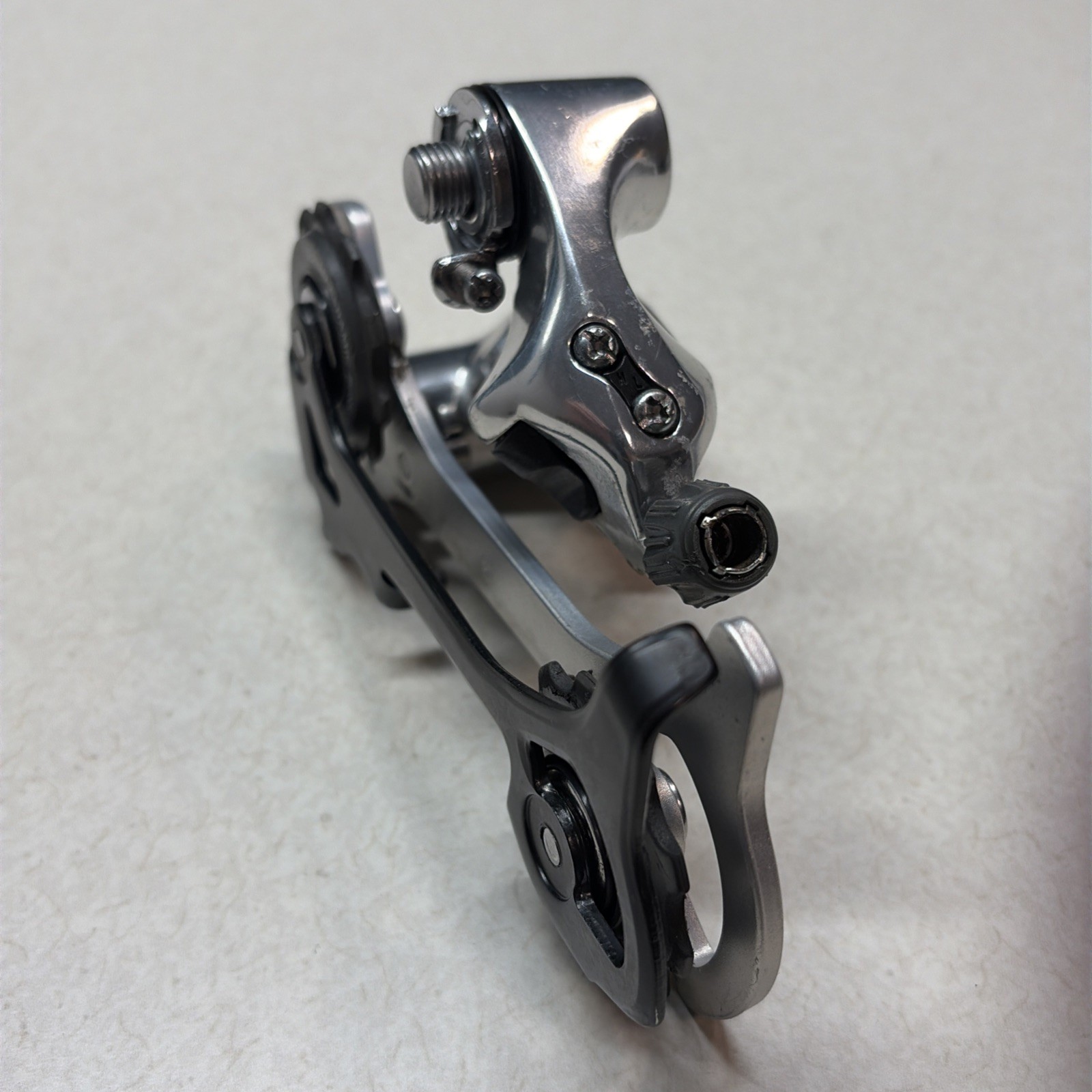 Shimano Deore XT RD-M737 Rear Derailleur 8-Speed Long Cage MTB SIS Japan