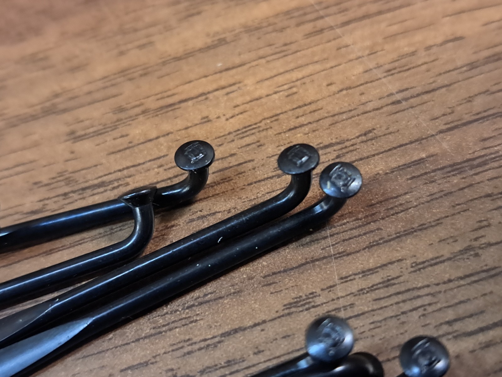 DT Swiss Spokes / NAE / 2.0 | 1.1 | 3.2 / 293mm / Back / Aero / 10 count