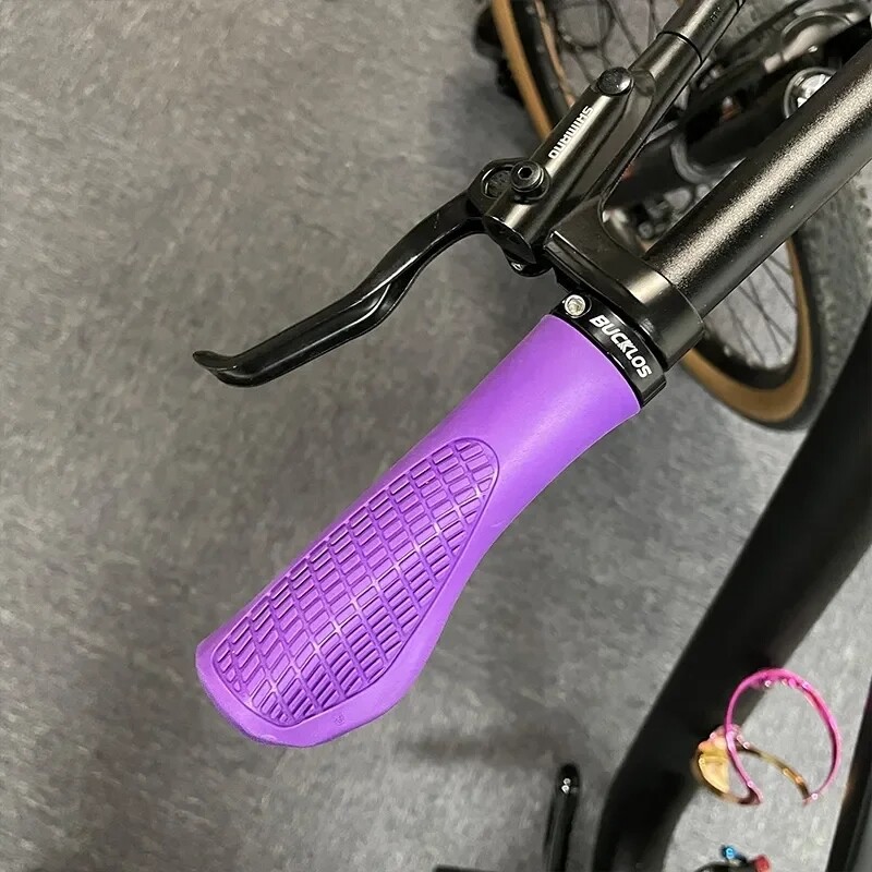 Ergonomic Rubber Bicycle Handlebar Grips Mountain Road Cycling Lock-on Bar Ends