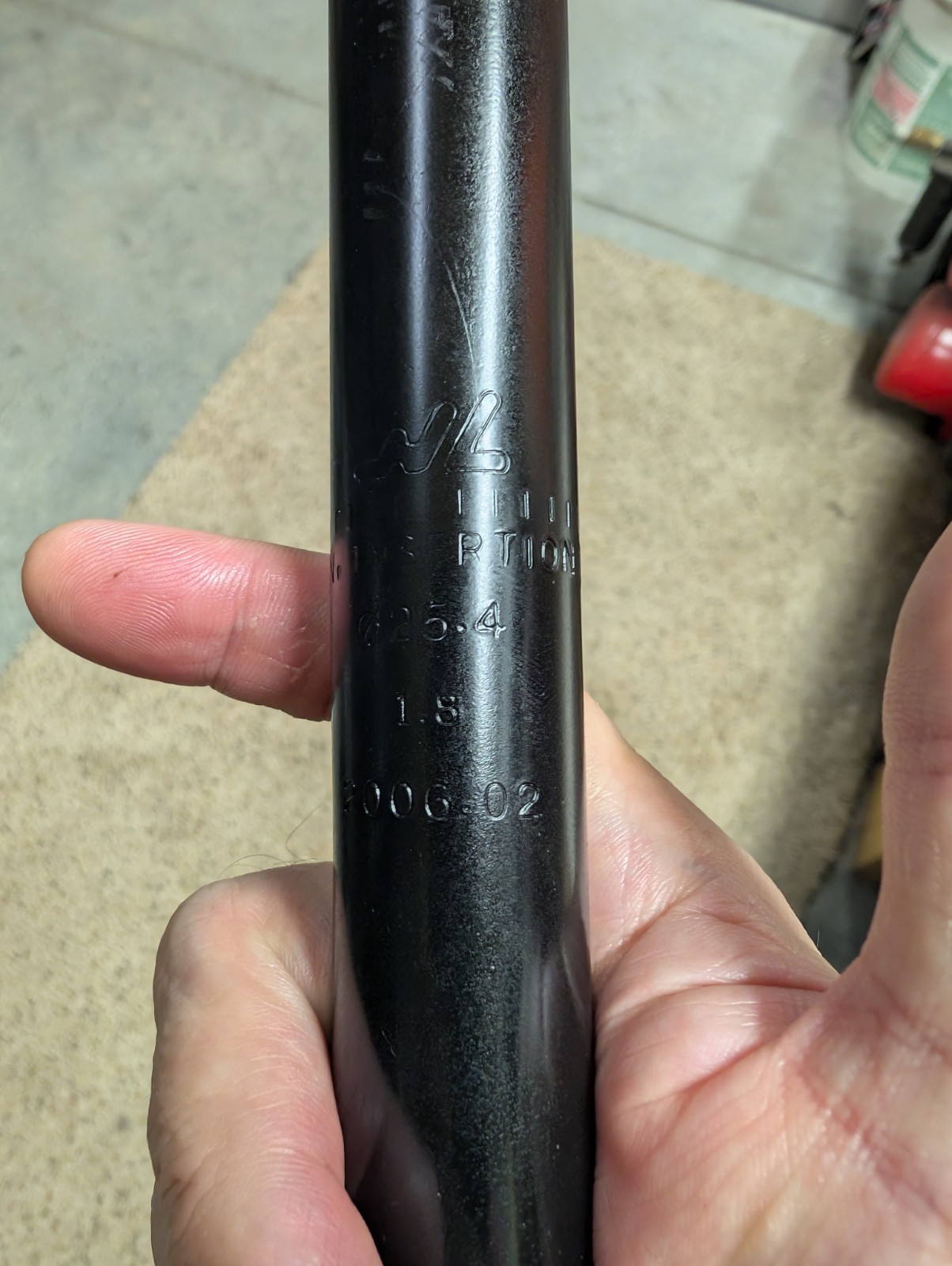 Redline 25.4mm(1″) Cr-mo Micro Adjust Seat Post Black Old/Mid school Bmx Uncut.