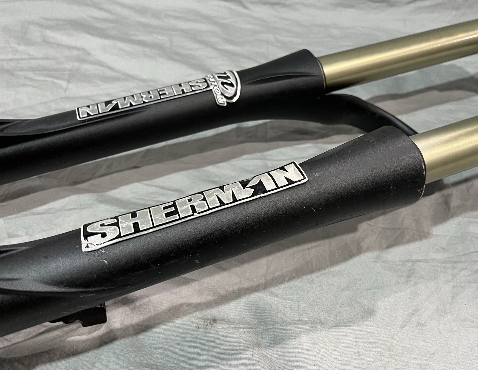 Manitou Sherman Fork 26″ 150mm Travel 100 x 9mm QR Disc 1 1/2″ x 8 3/16″ Black