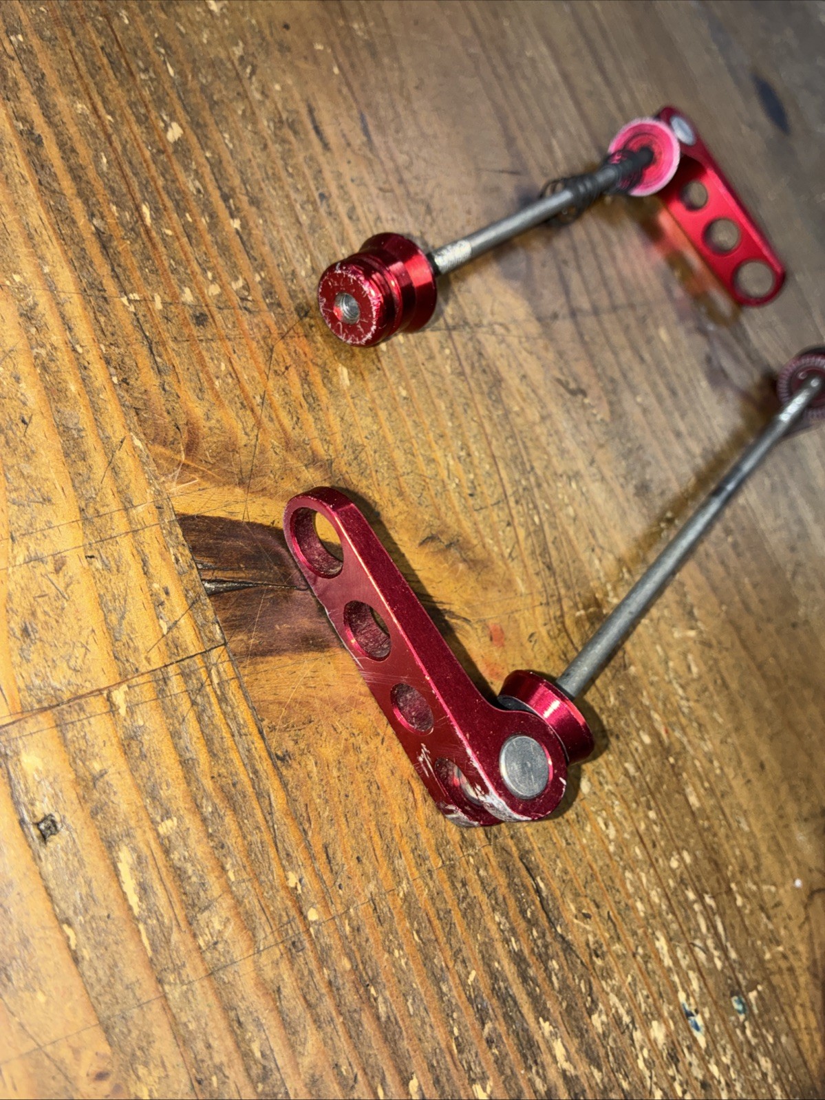 Vintage Red Ringle Mtb Front And Rear Quick Release Skewers 100mm – 135mm